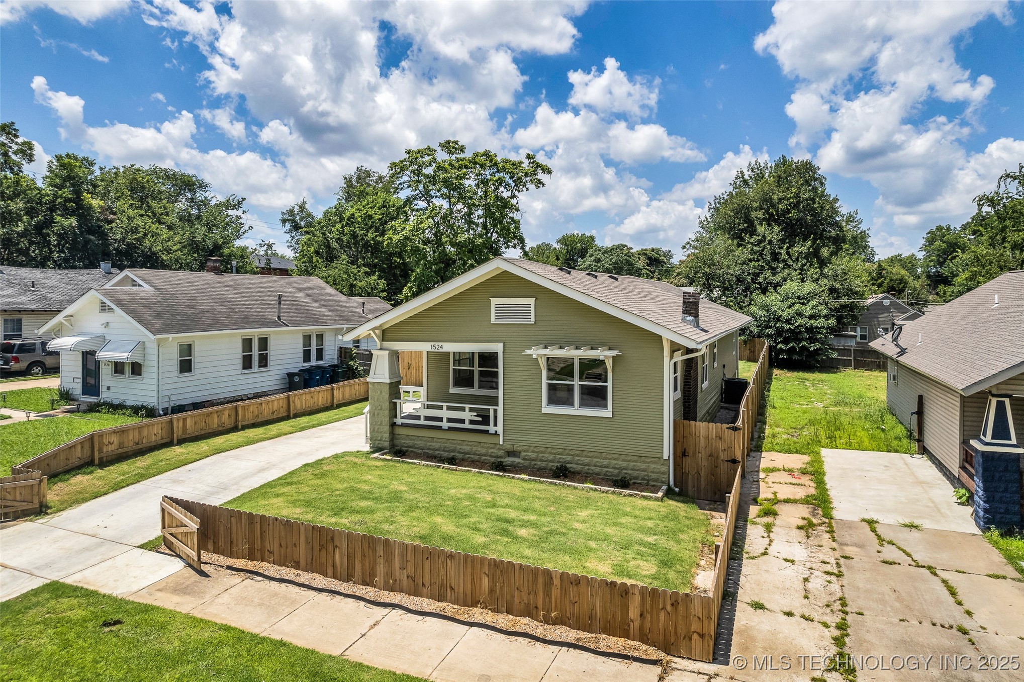 1524 N Main Street