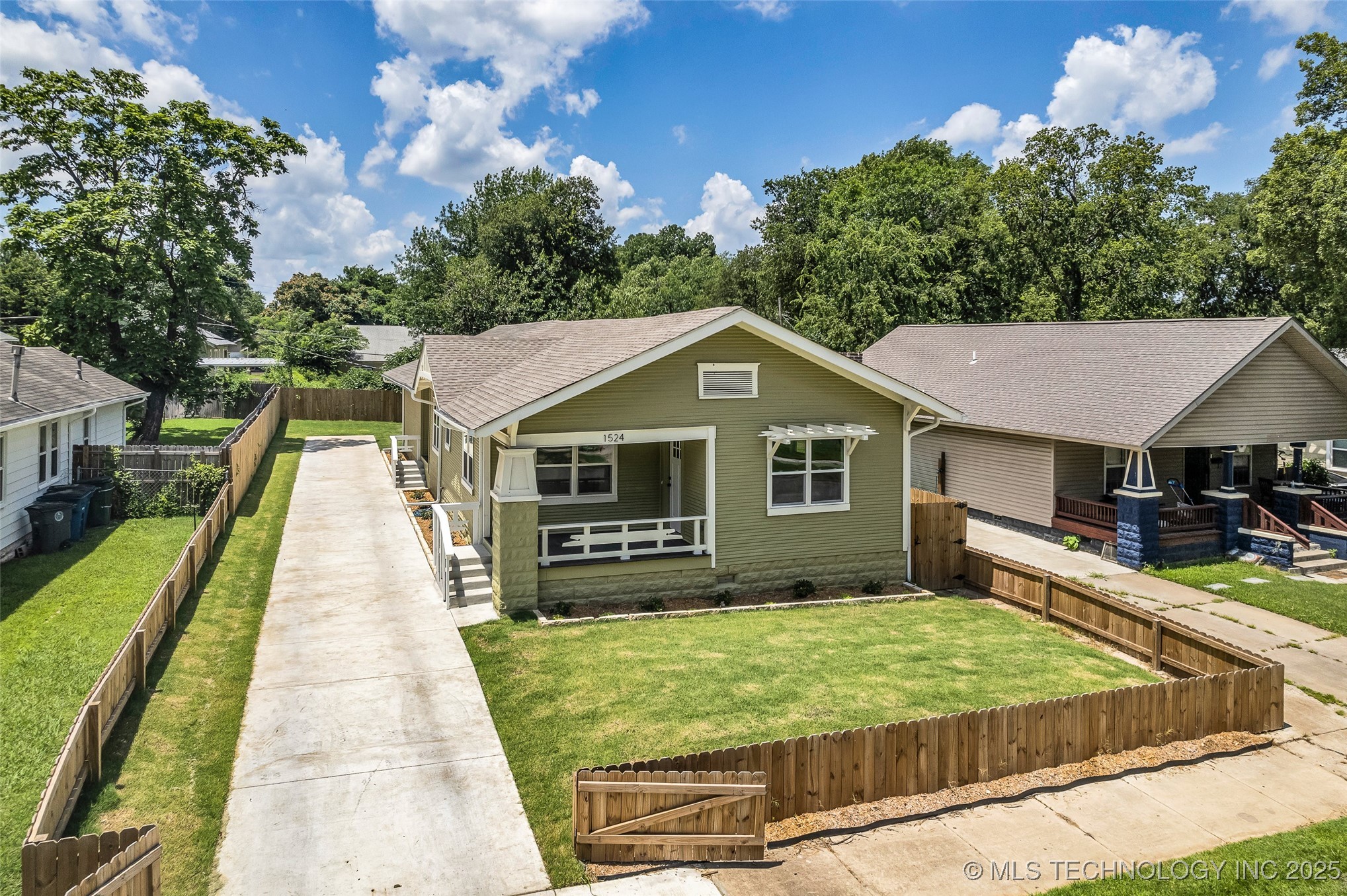 1524 N Main Street