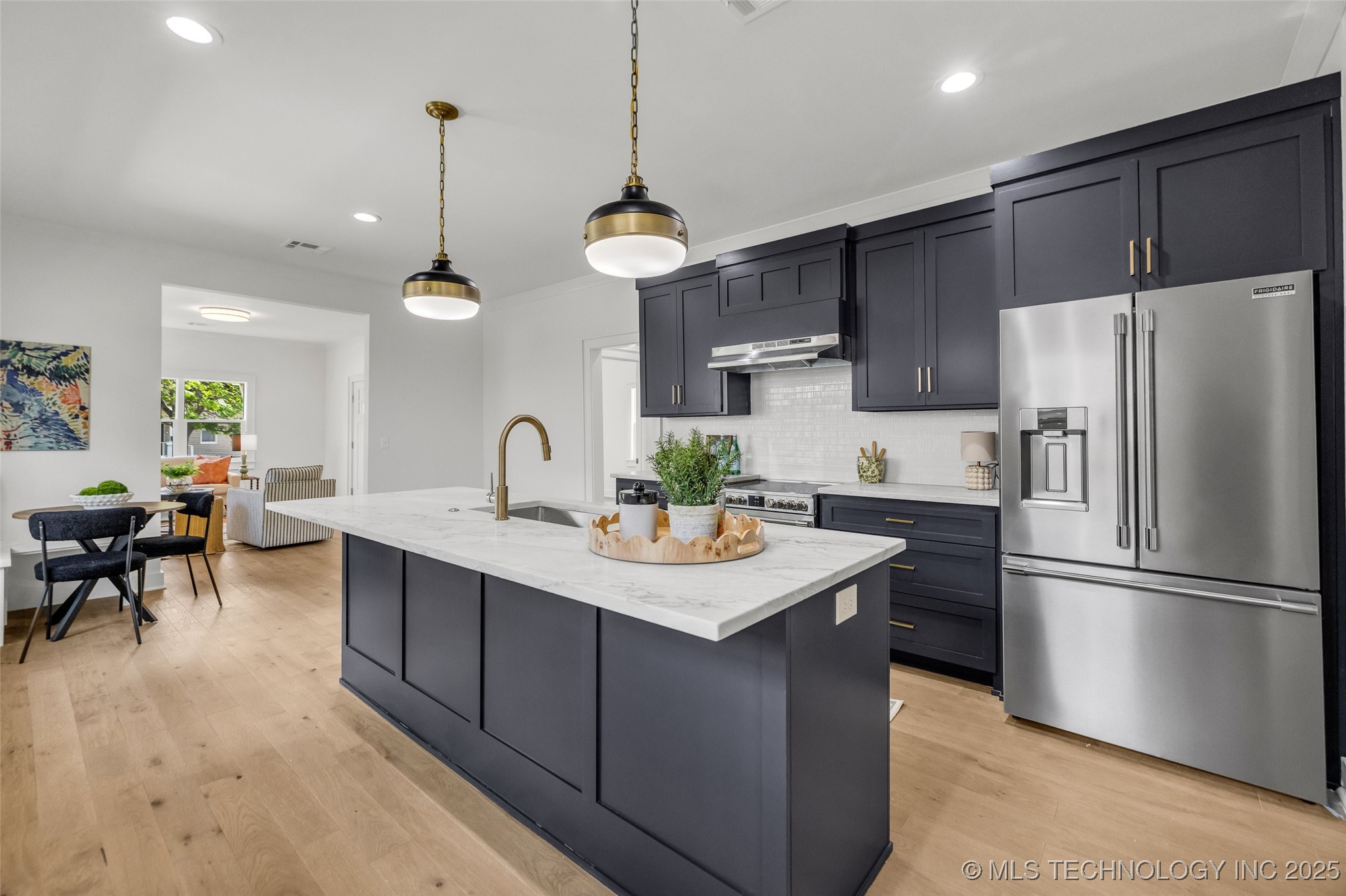 1524 N Main Street
