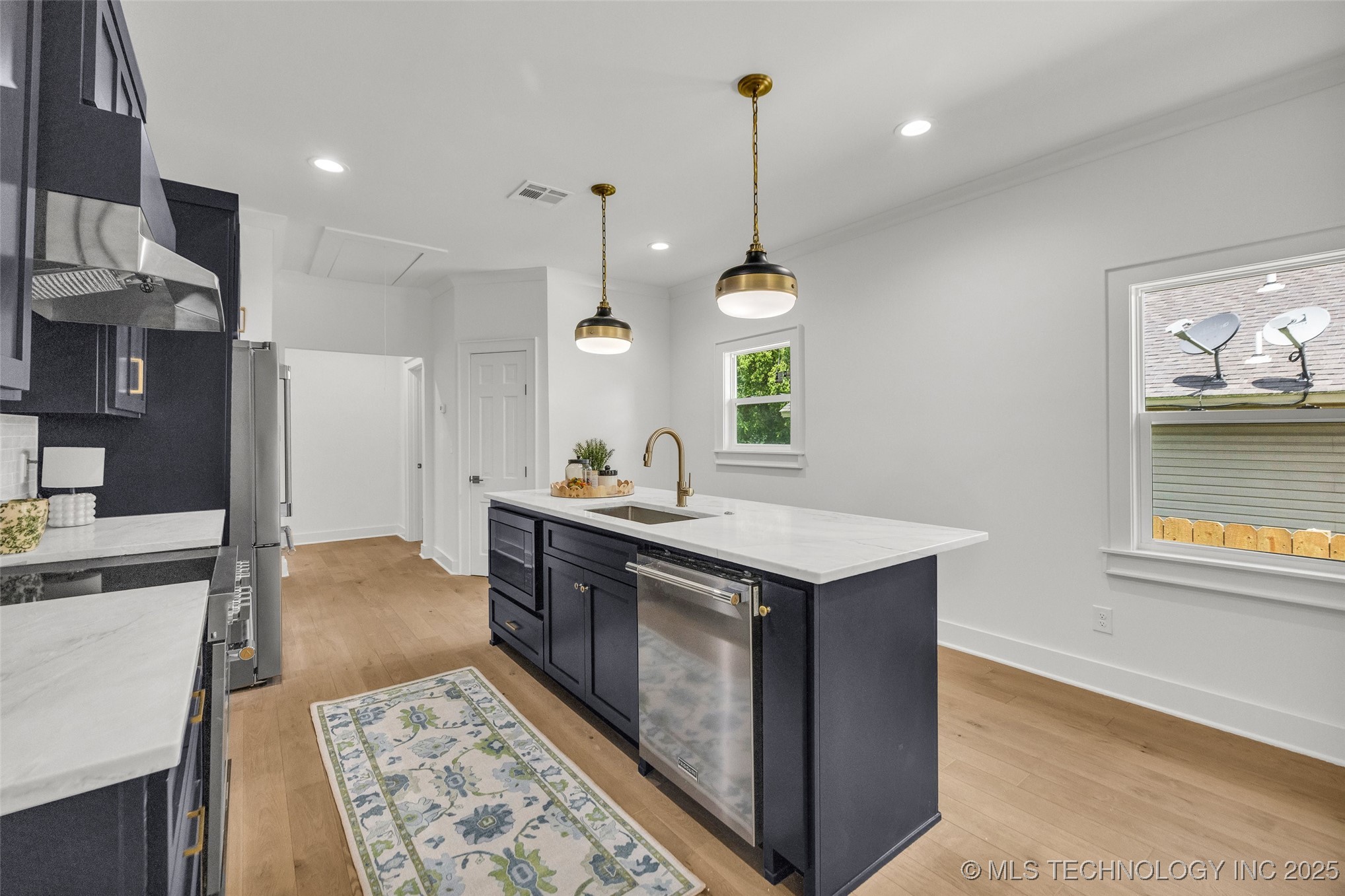 1524 N Main Street