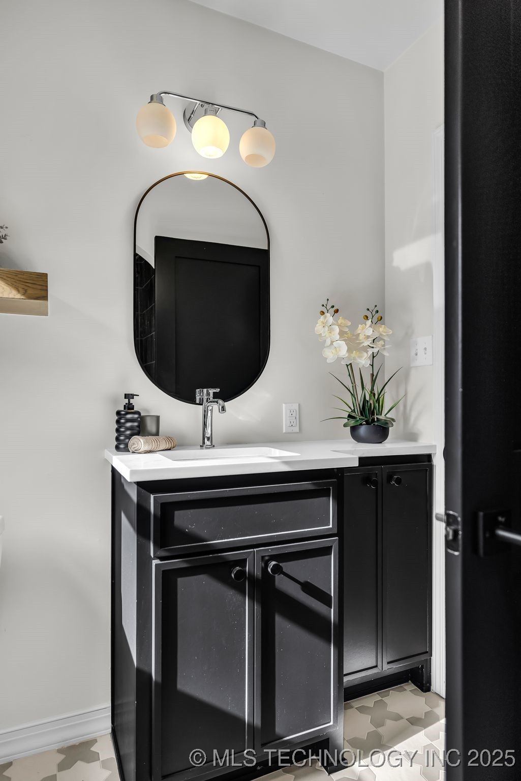 1547 S Columbia Avenue