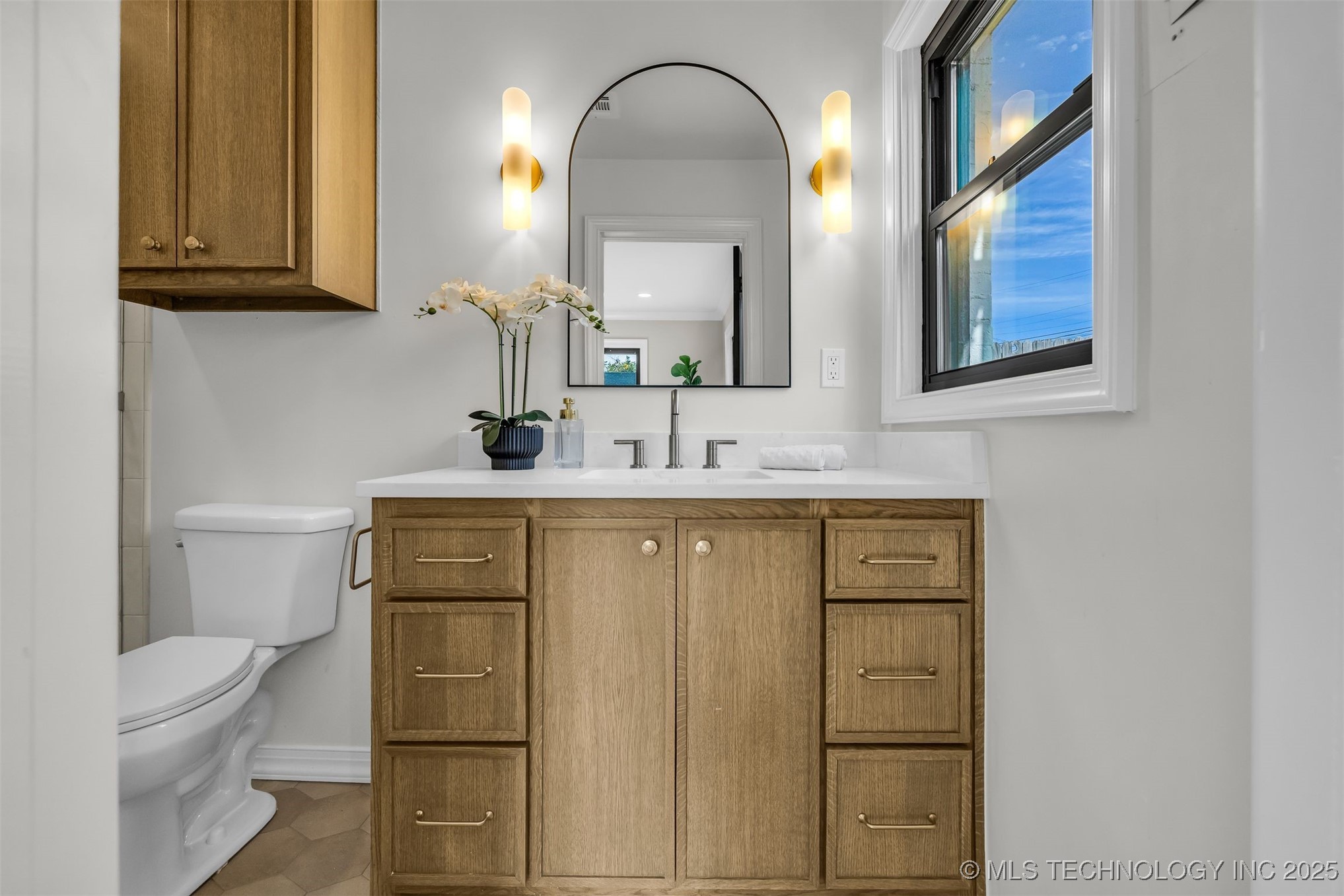 1547 S Columbia Avenue