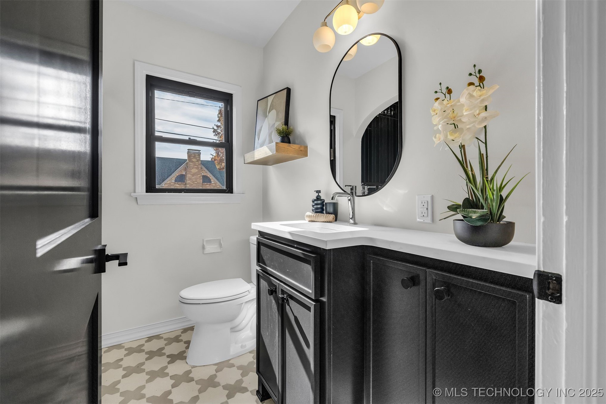 1547 S Columbia Avenue