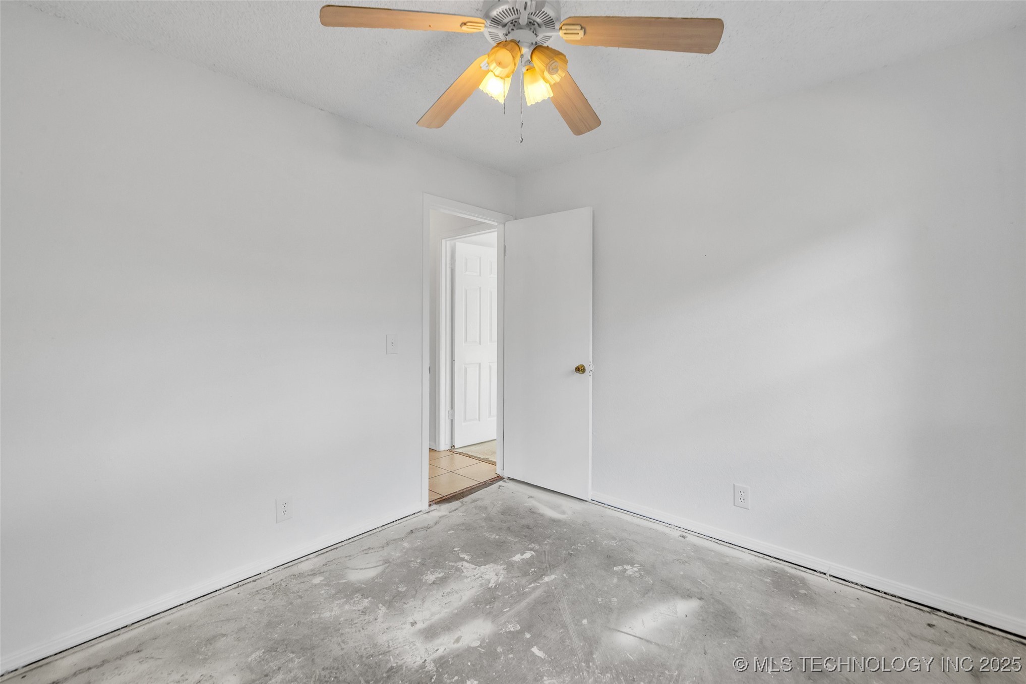 1901 W Vandalia Street