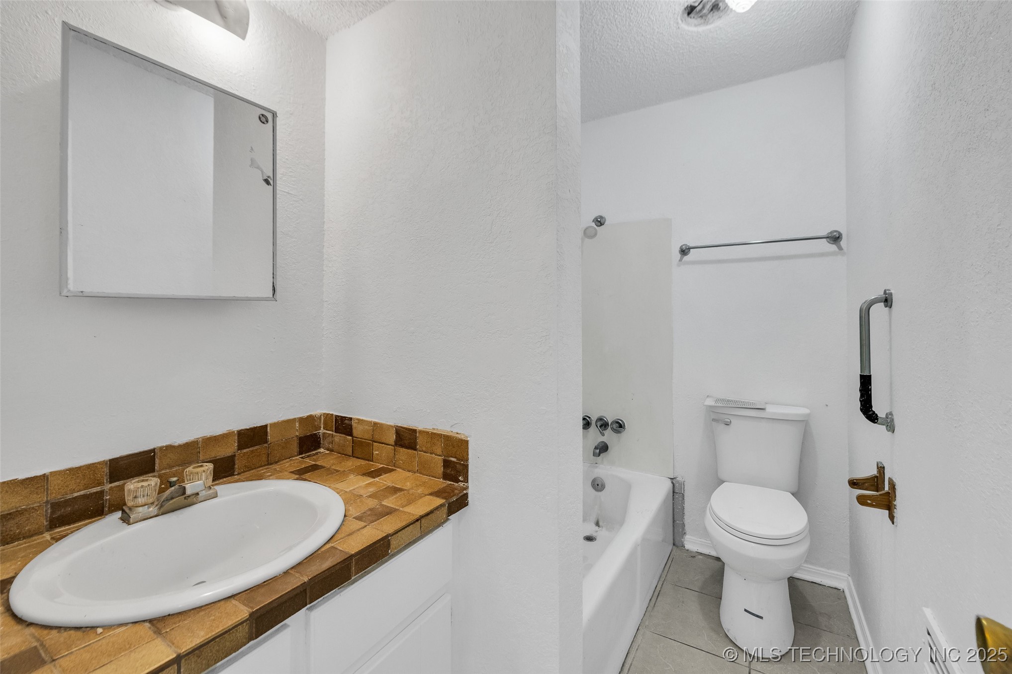 1901 W Vandalia Street