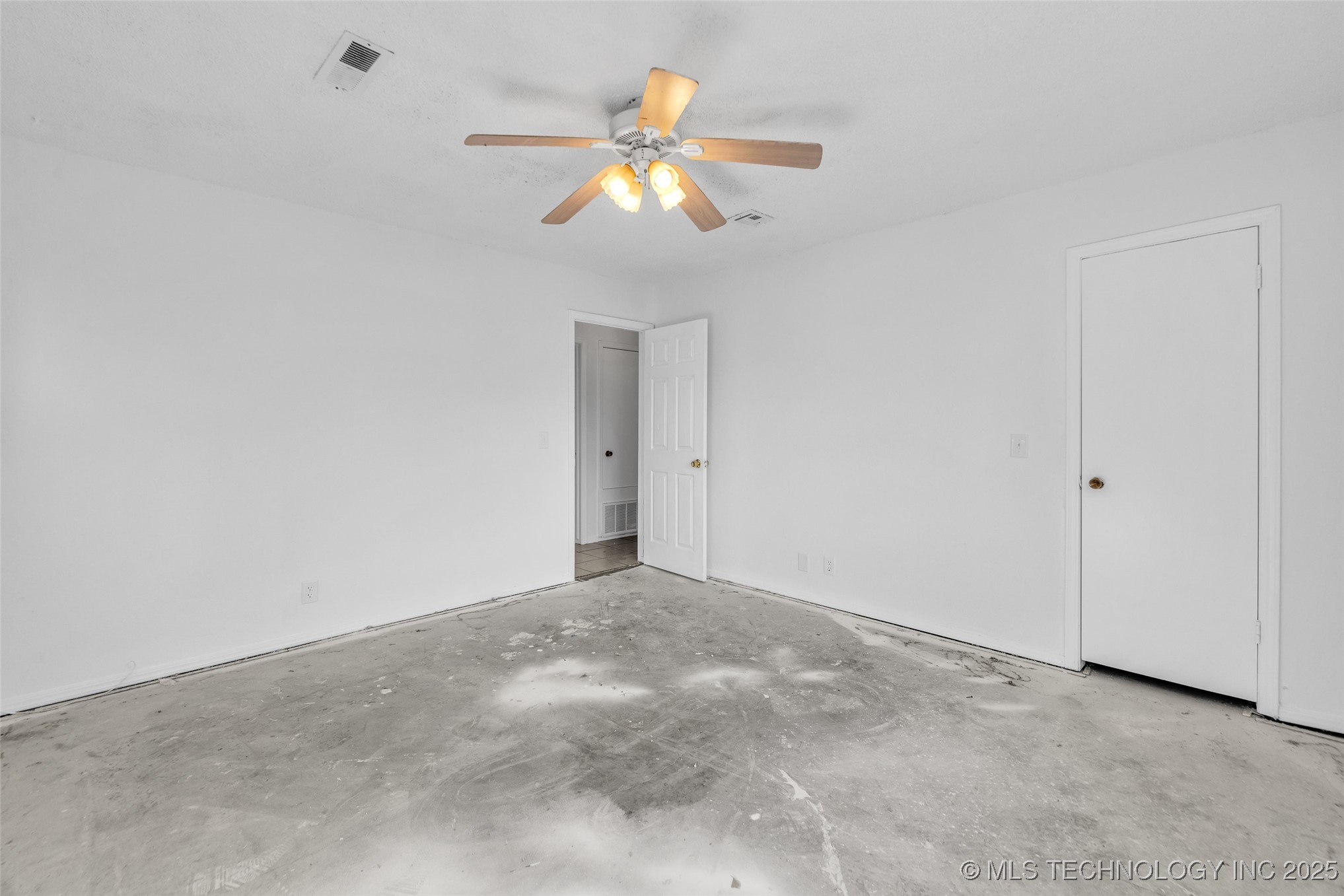 1901 W Vandalia Street