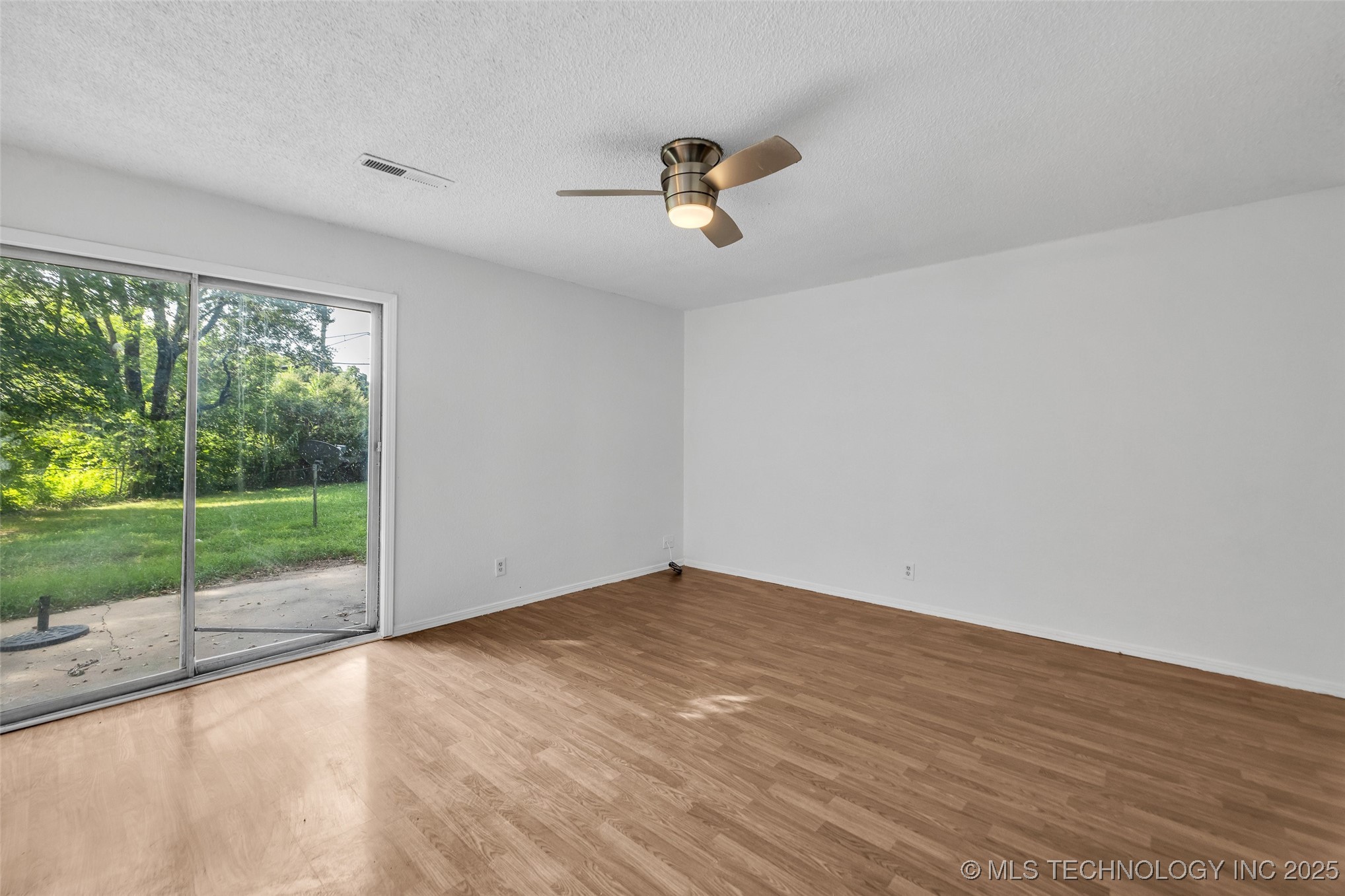 1901 W Vandalia Street