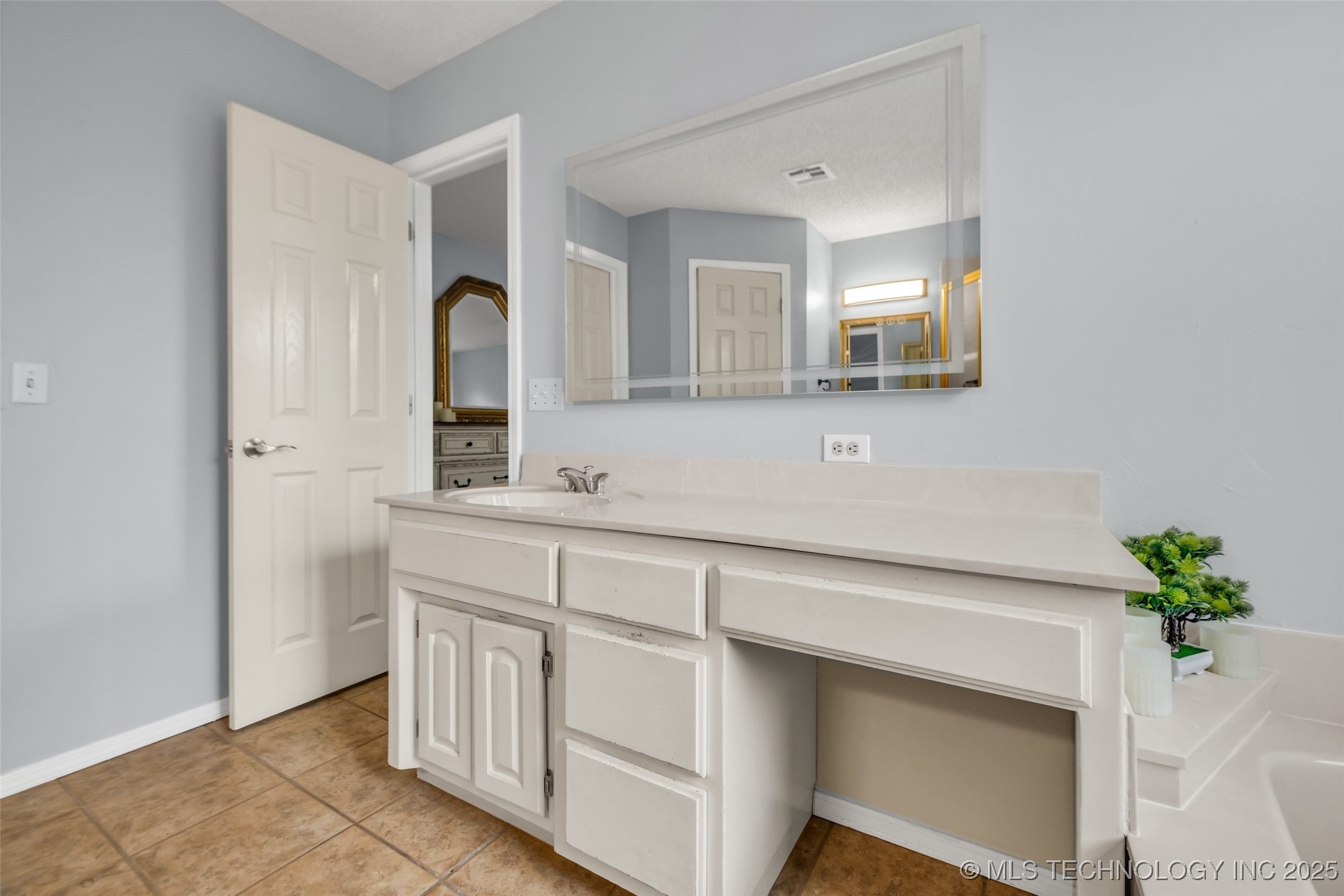 7416 109th East Avenue