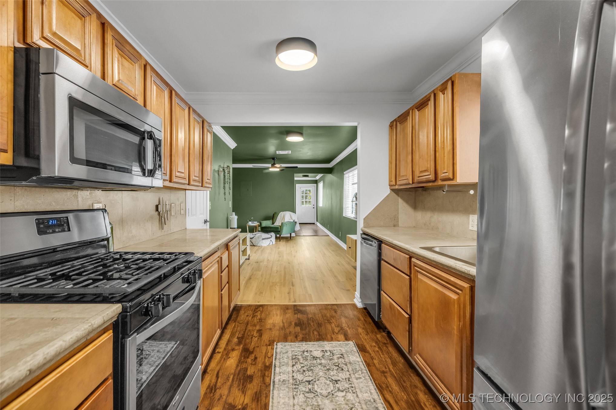 116 S Jamestown Avenue