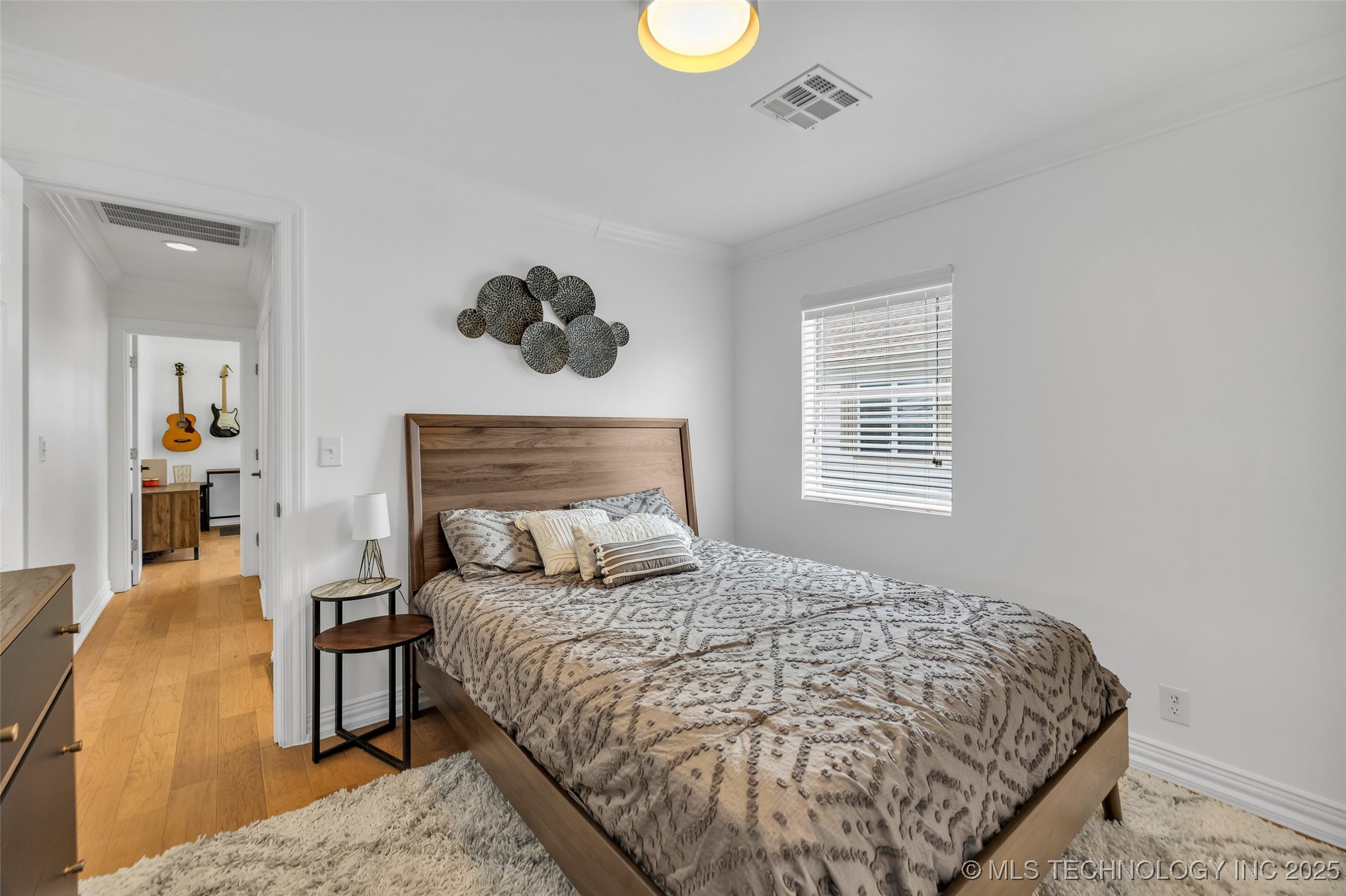 116 S Jamestown Avenue