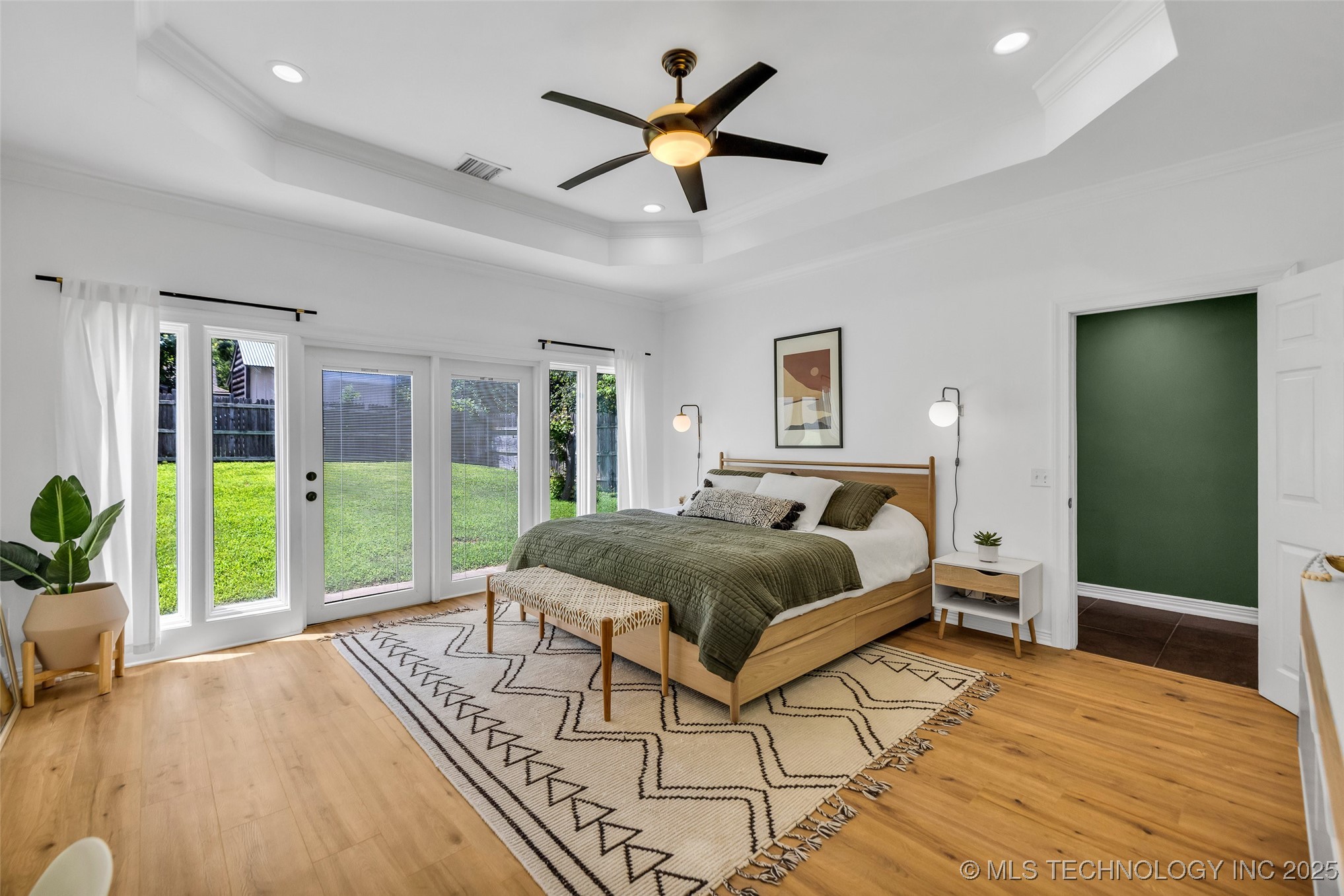 116 S Jamestown Avenue