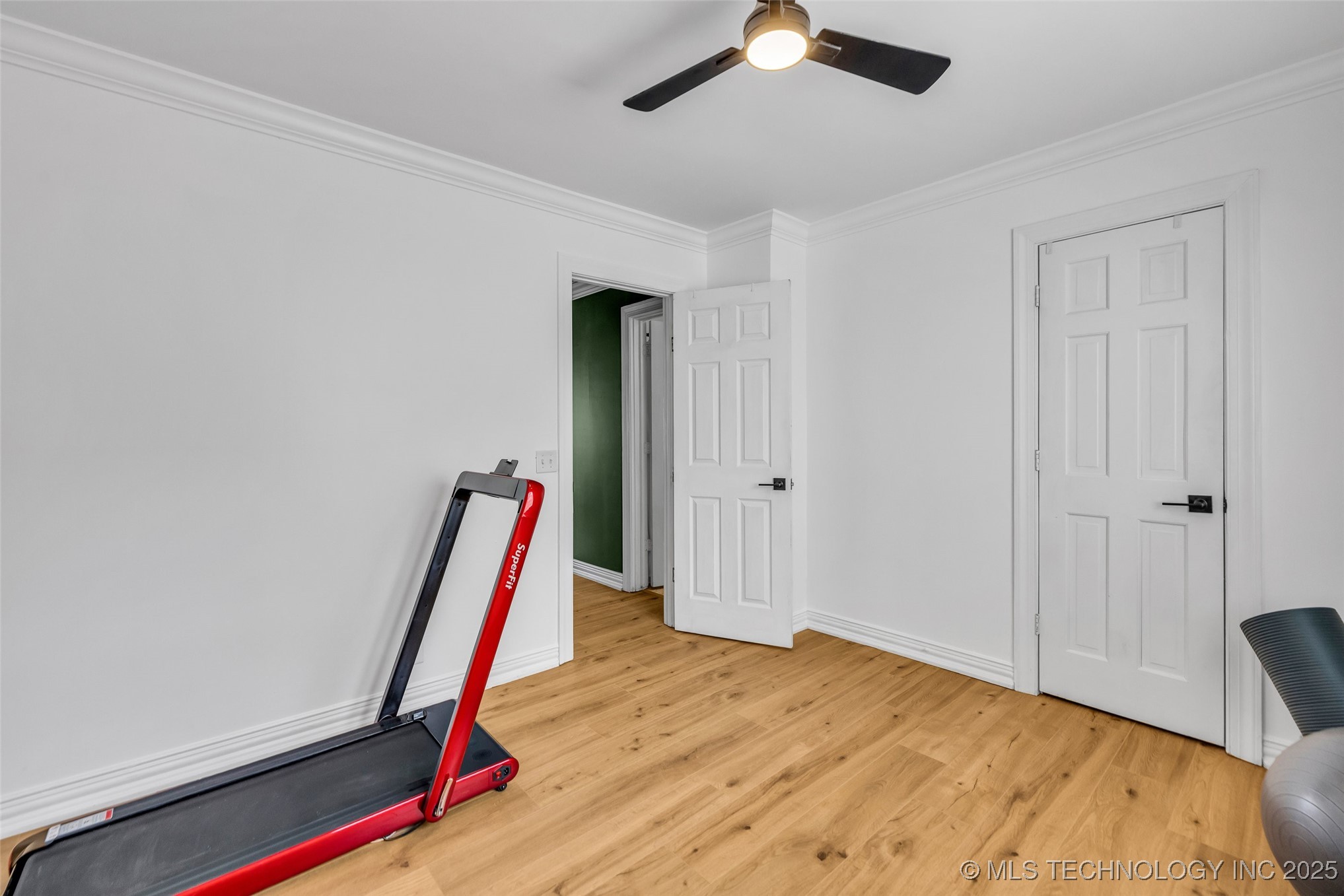 116 S Jamestown Avenue