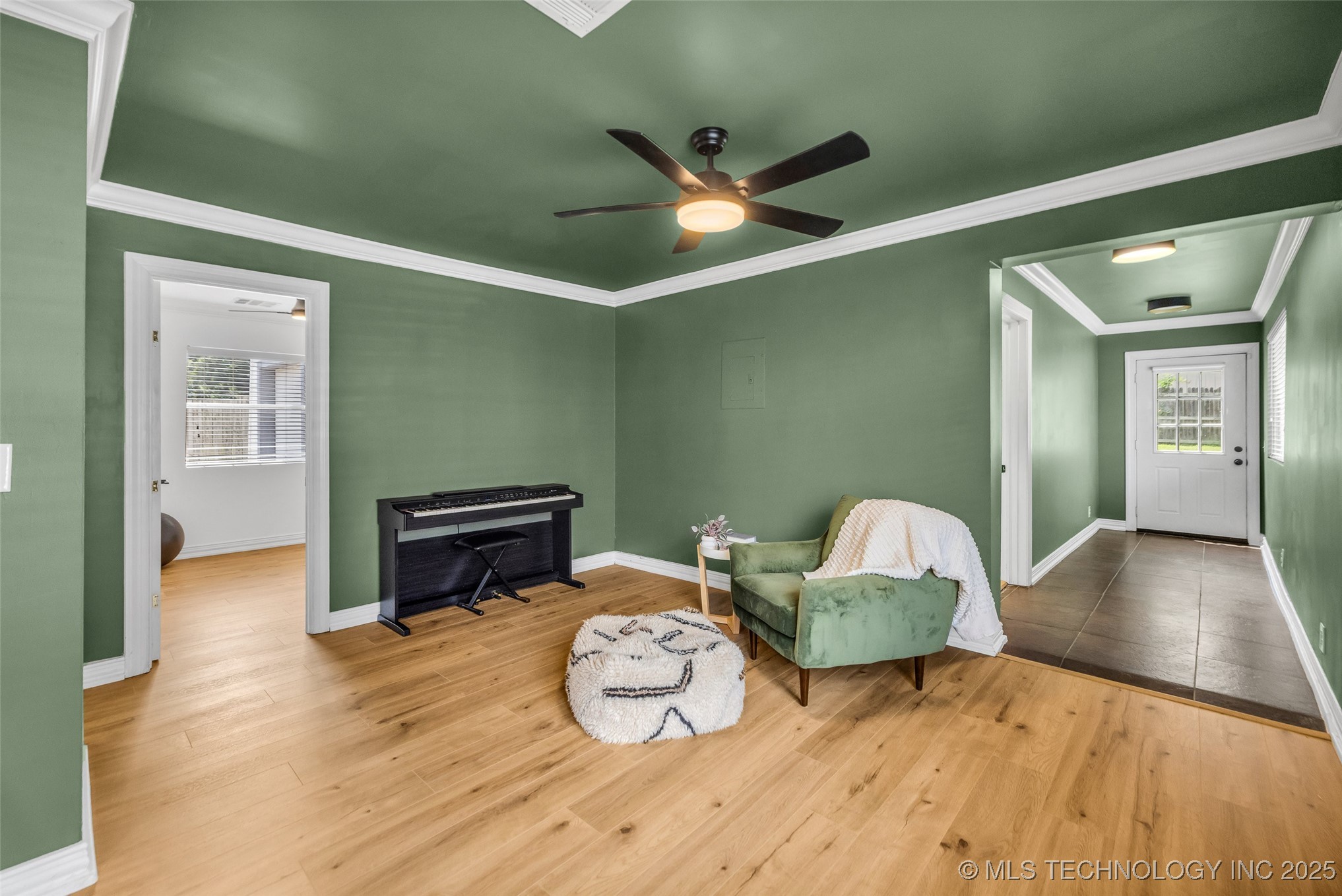 116 S Jamestown Avenue