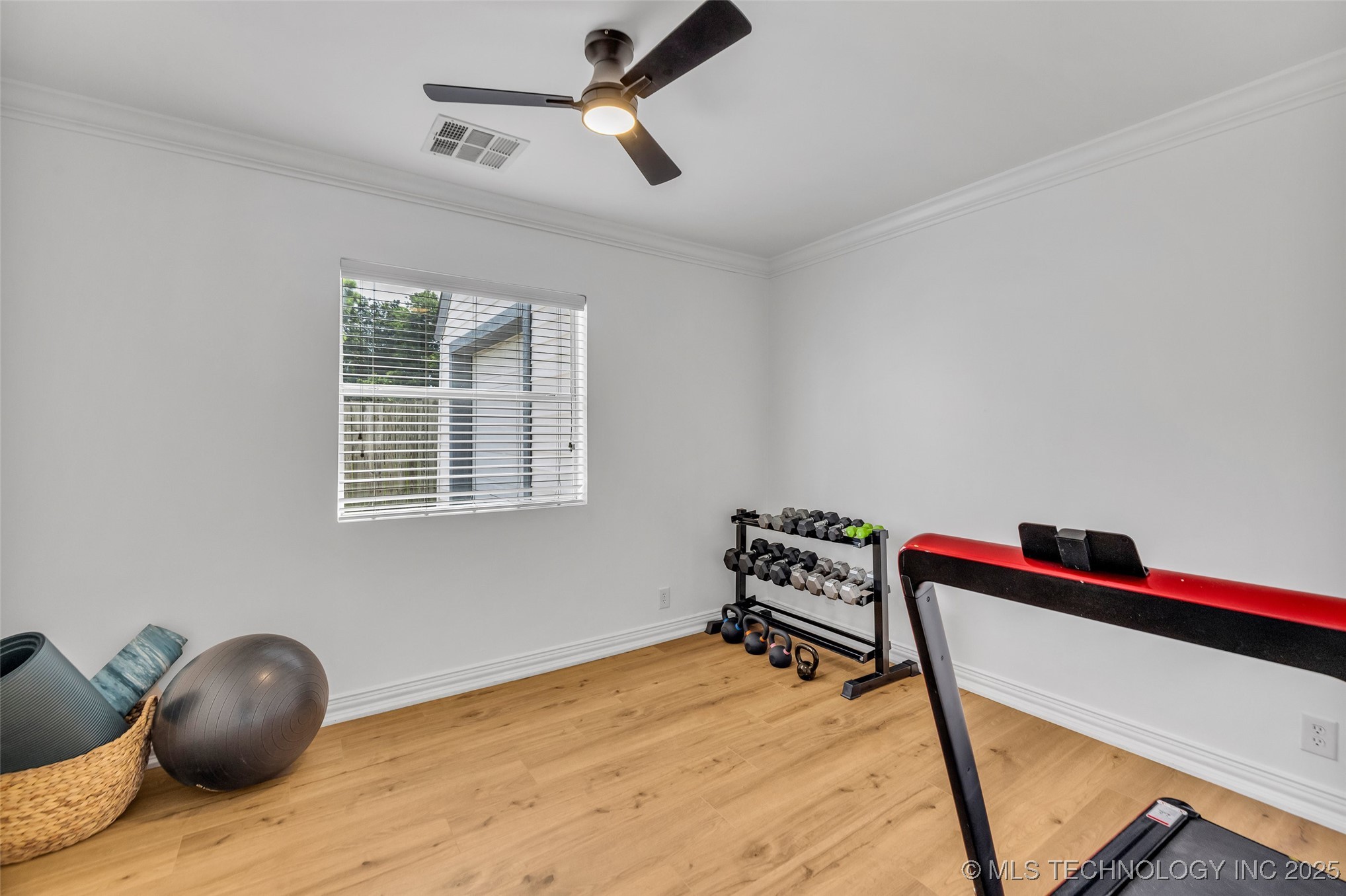 116 S Jamestown Avenue