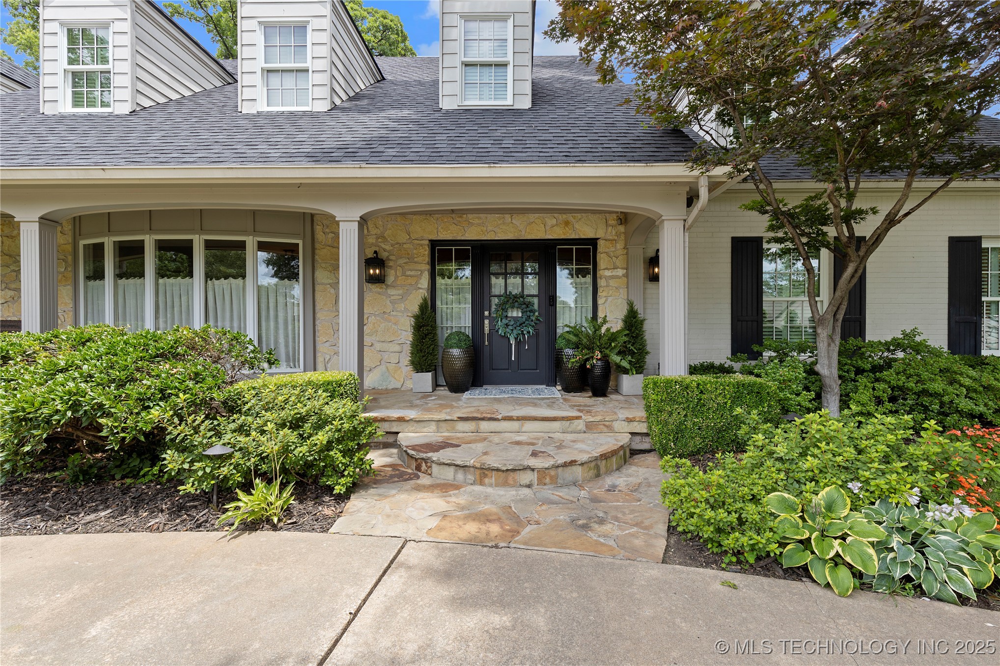 5325 E 115th Place