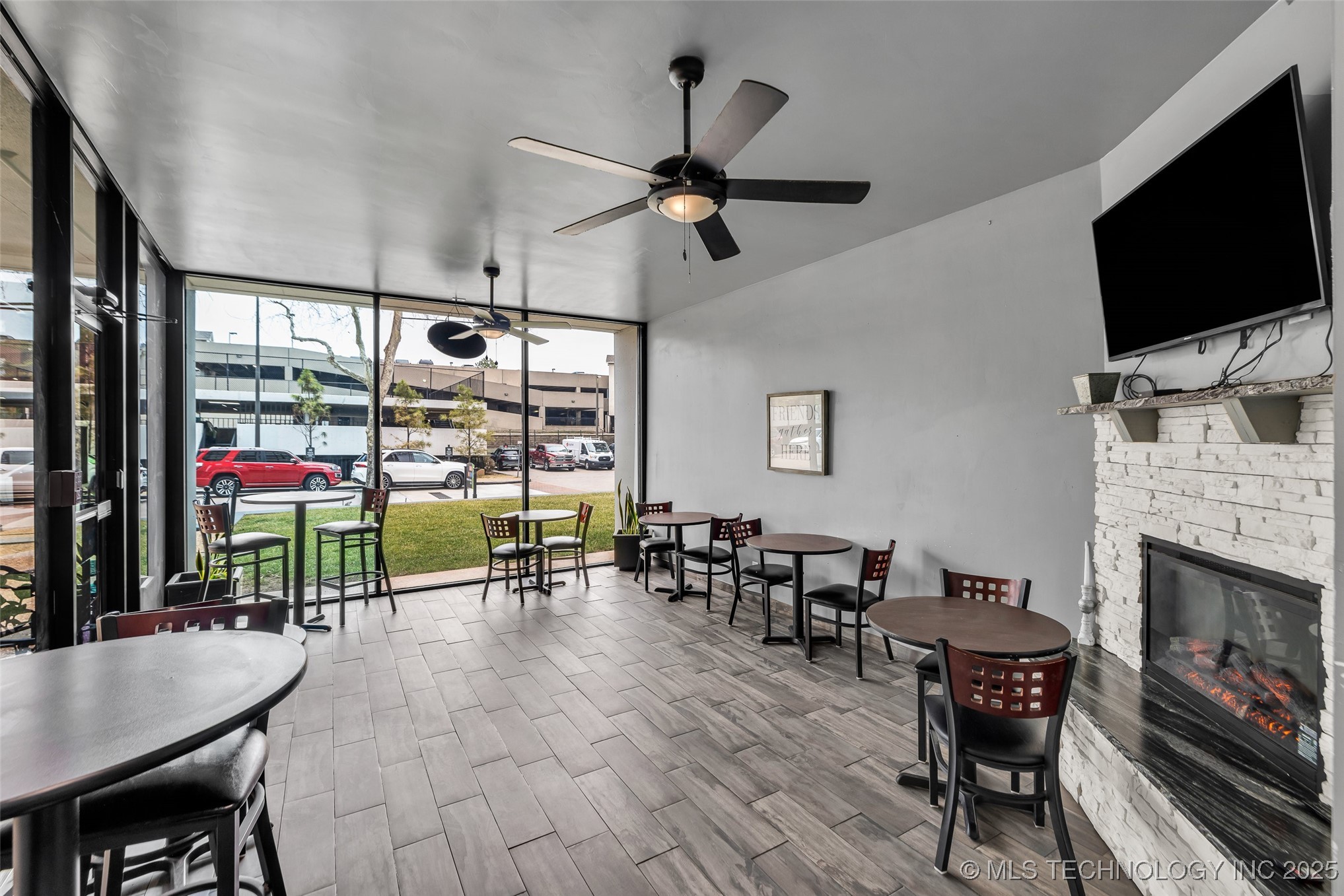 410 W 7th Street 1122