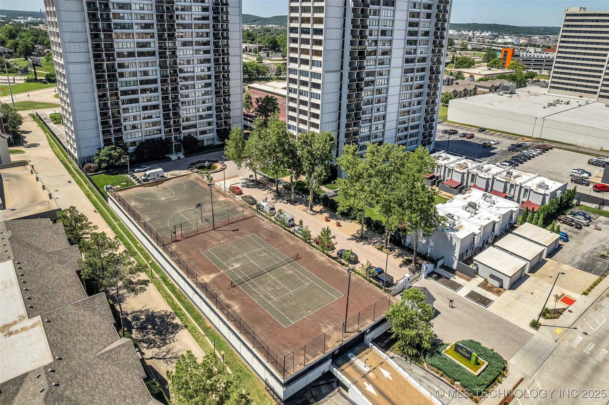 410 W 7th Street 1122