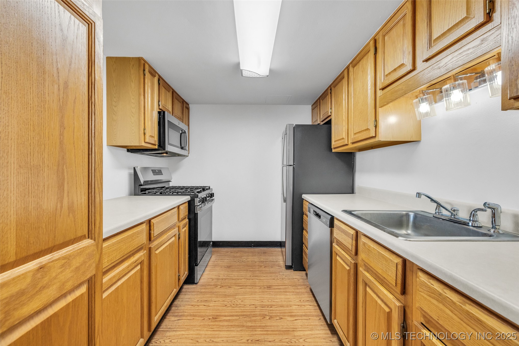 410 W 7th Street 1122