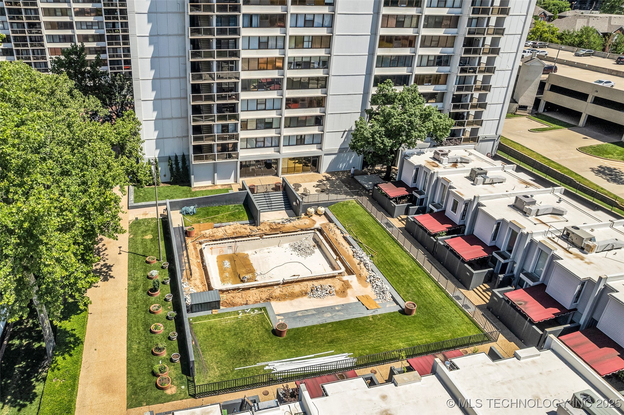 410 W 7th Street 1122