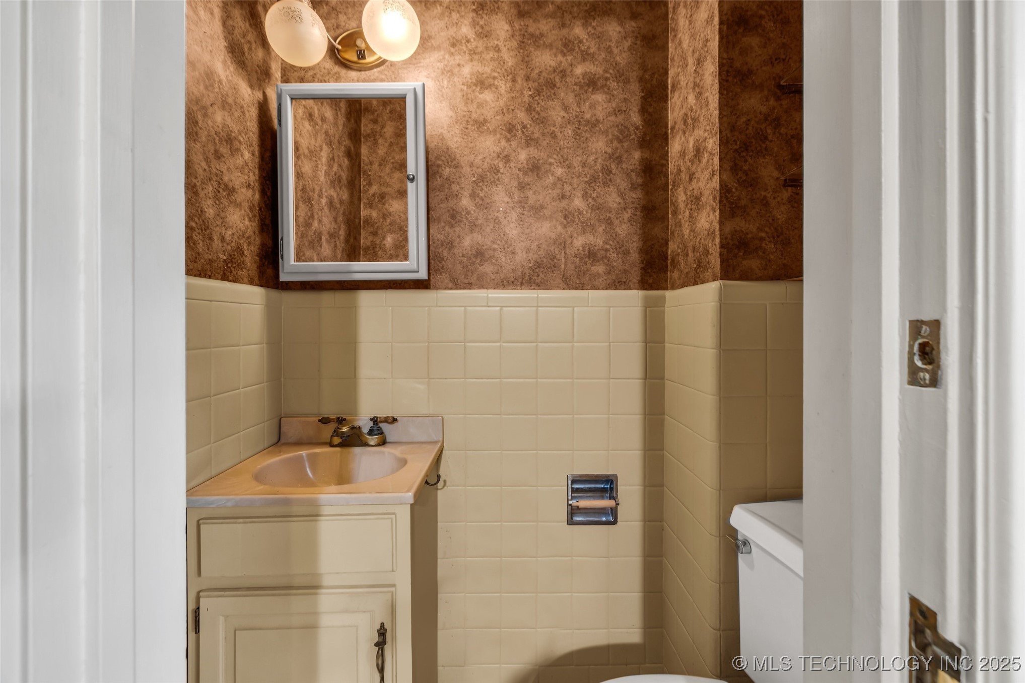 1613 Delaware Avenue