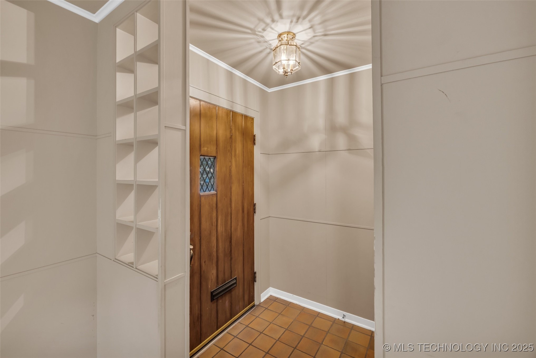 1613 Delaware Avenue