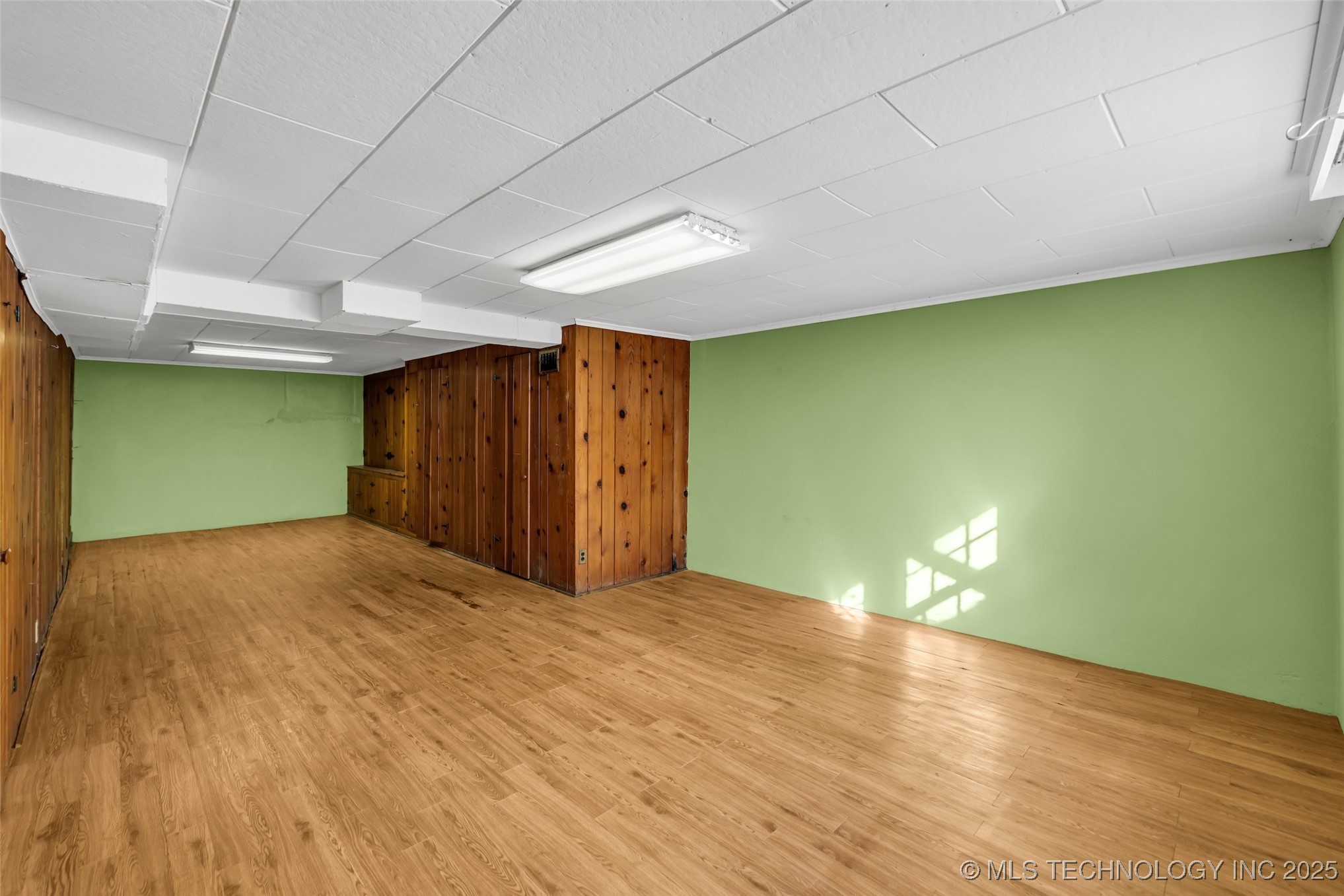 1613 Delaware Avenue