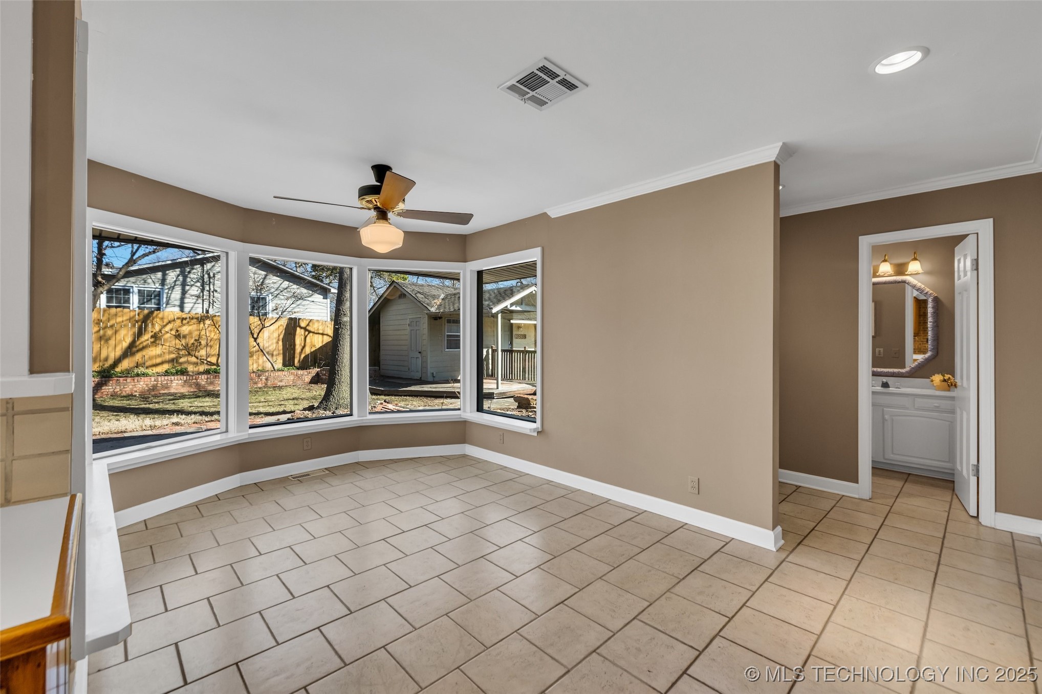 2835 E 47th Street