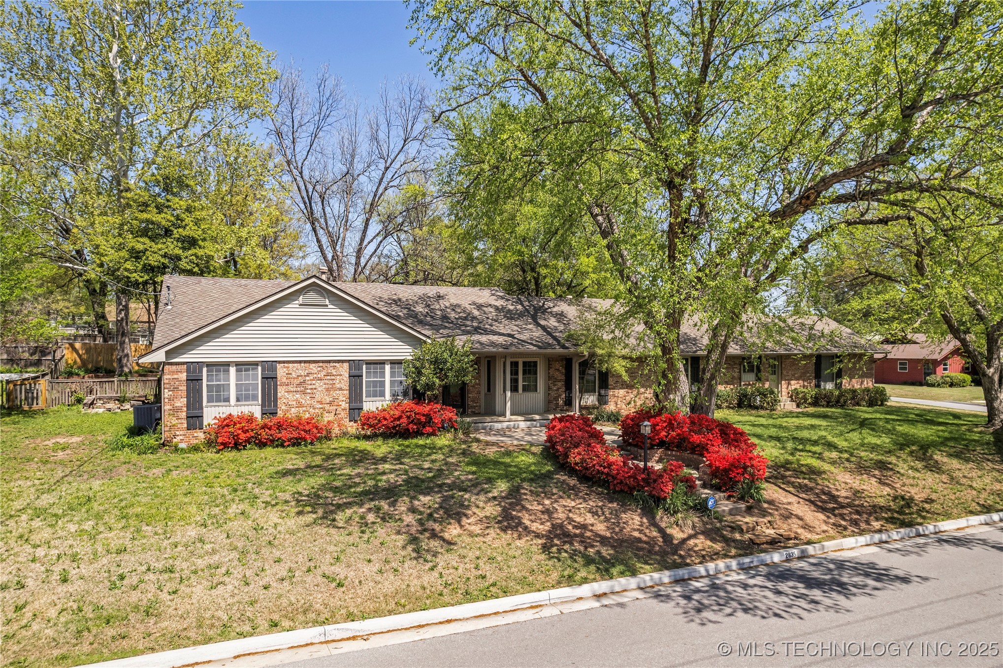2835 E 47th Street