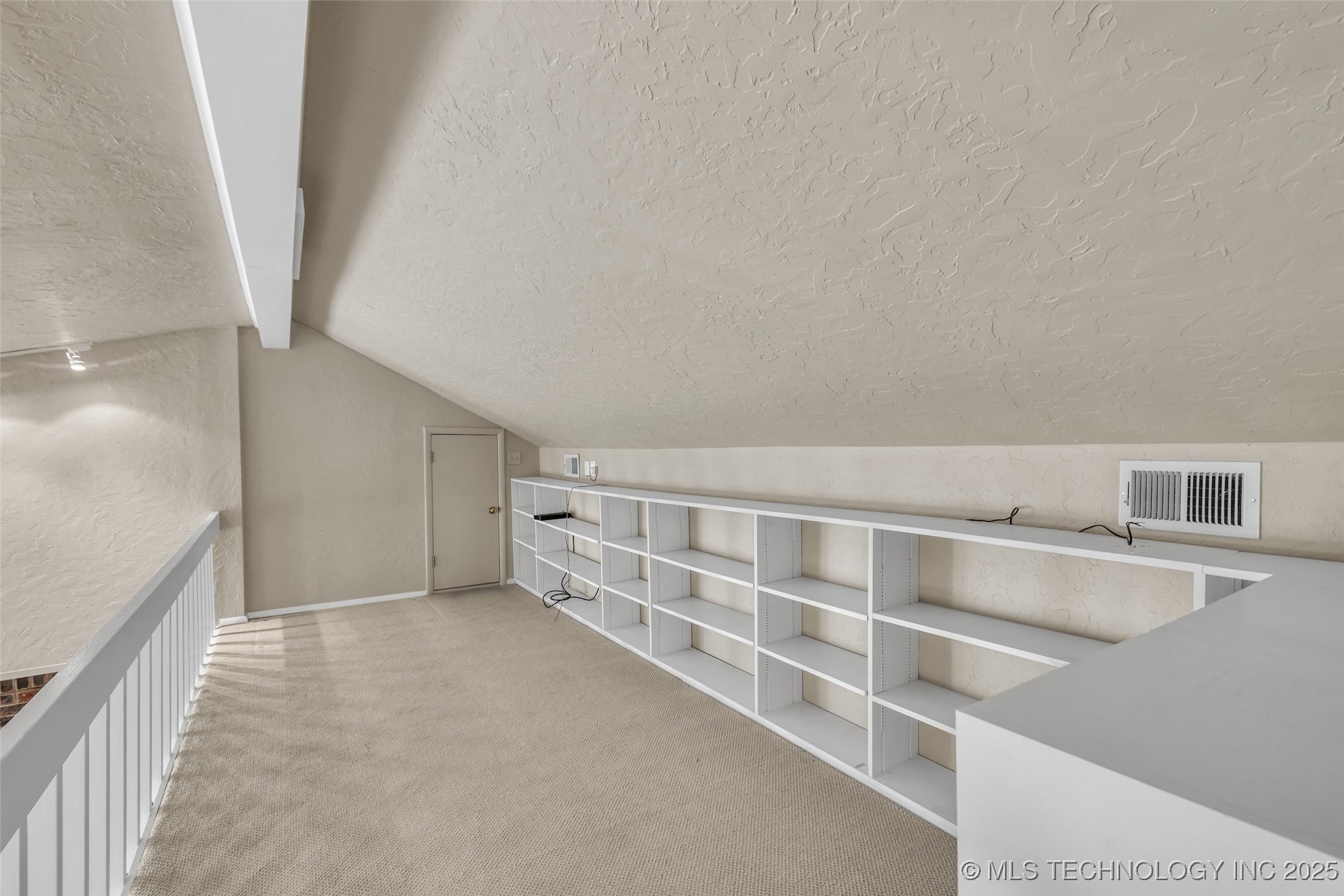 2835 E 47th Street