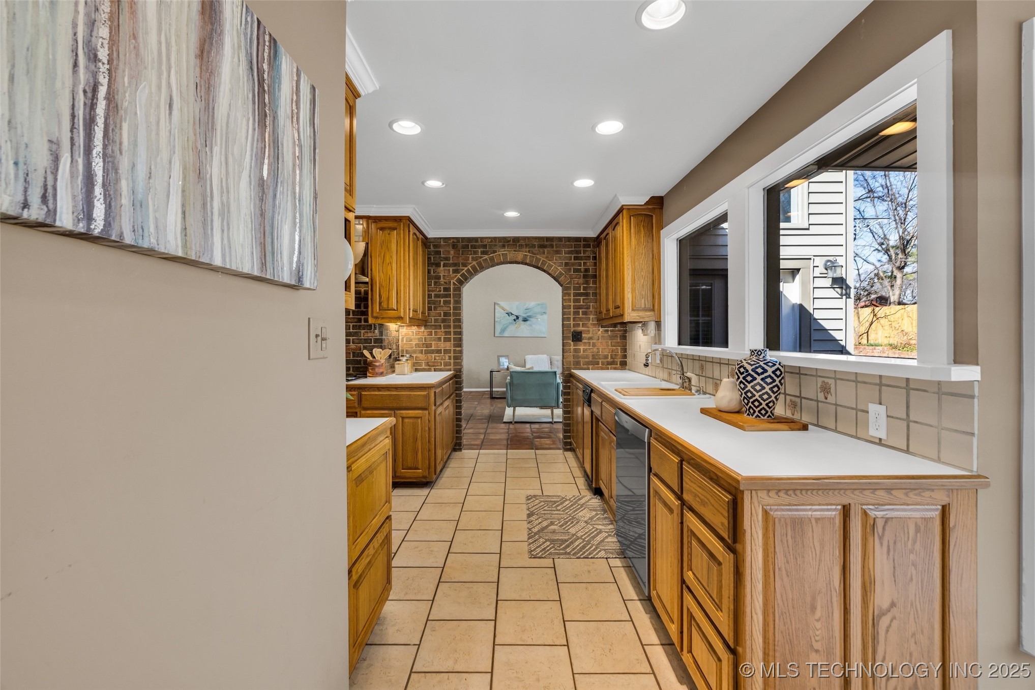 2835 E 47th Street