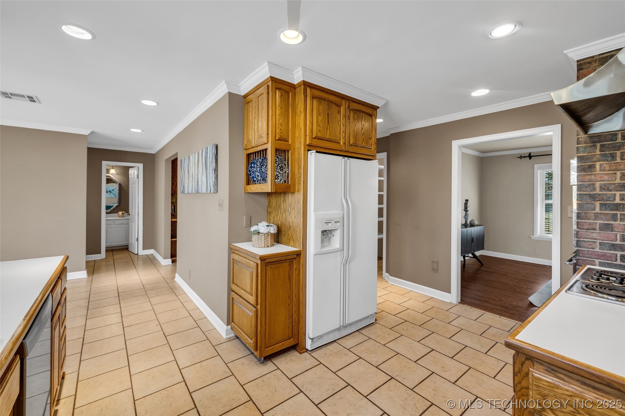 2835 E 47th Street