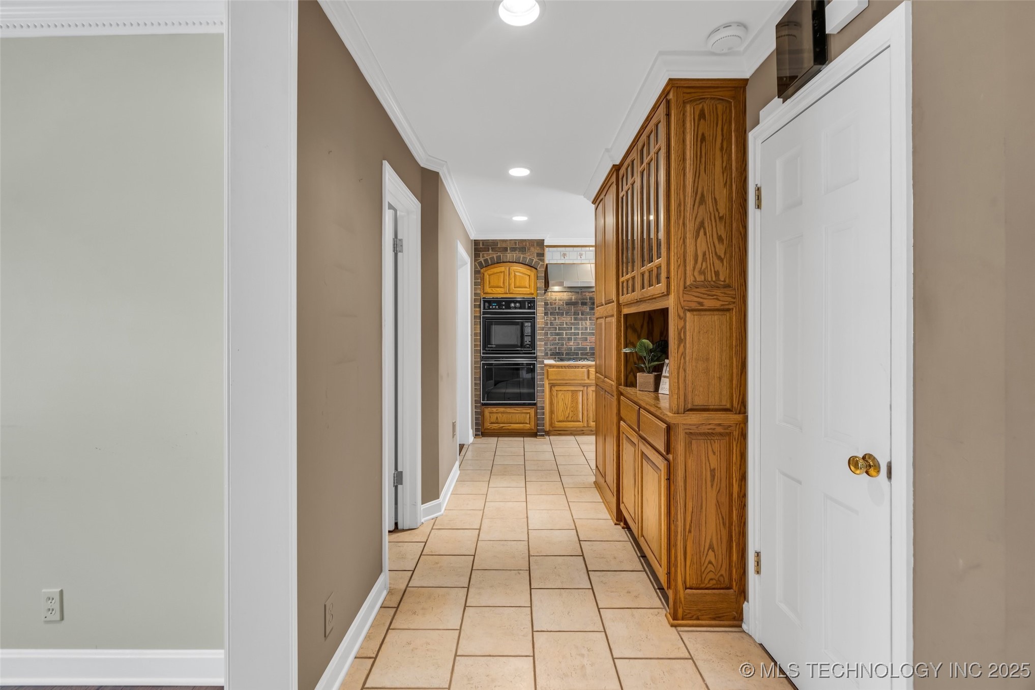 2835 E 47th Street