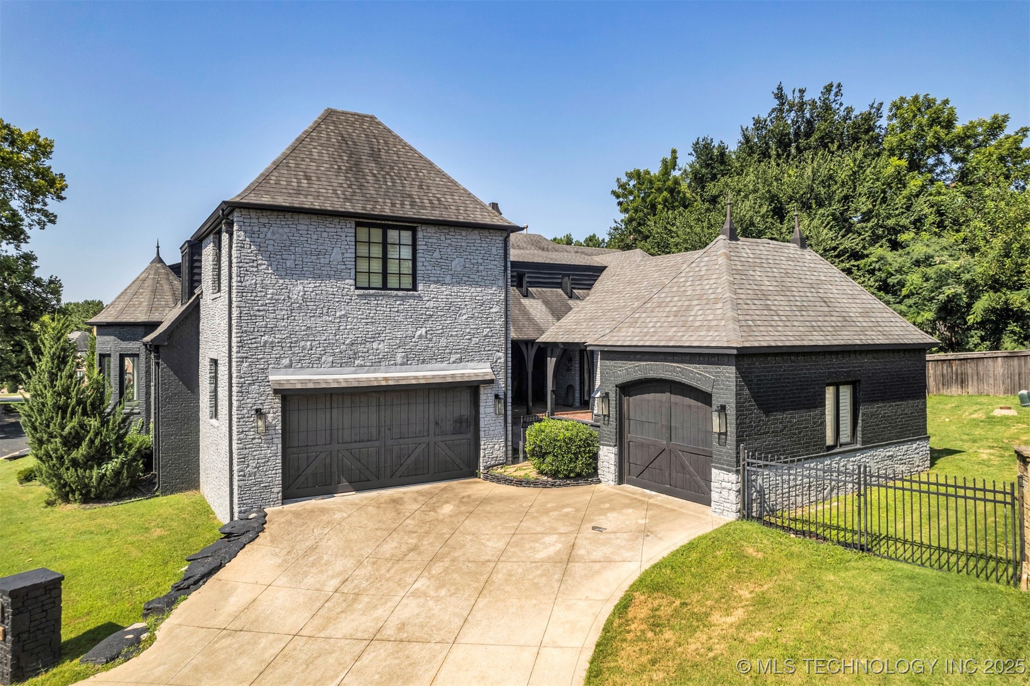 11922 S Kingston Avenue