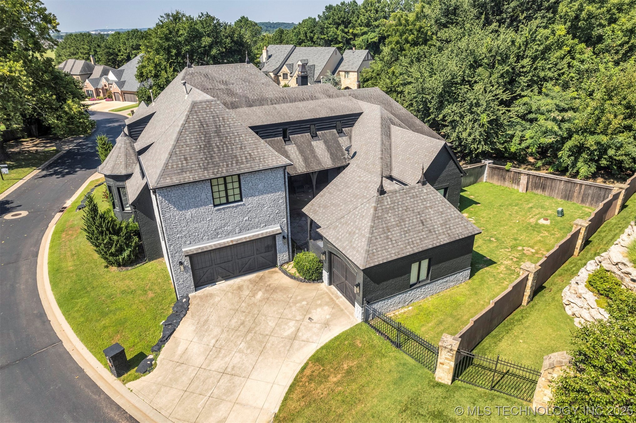 11922 S Kingston Avenue