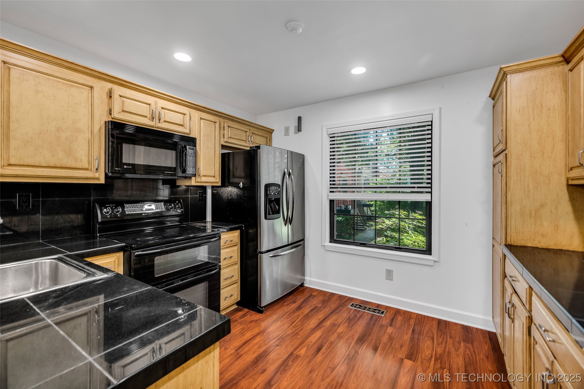 1744 S Cheyenne Avenue 2