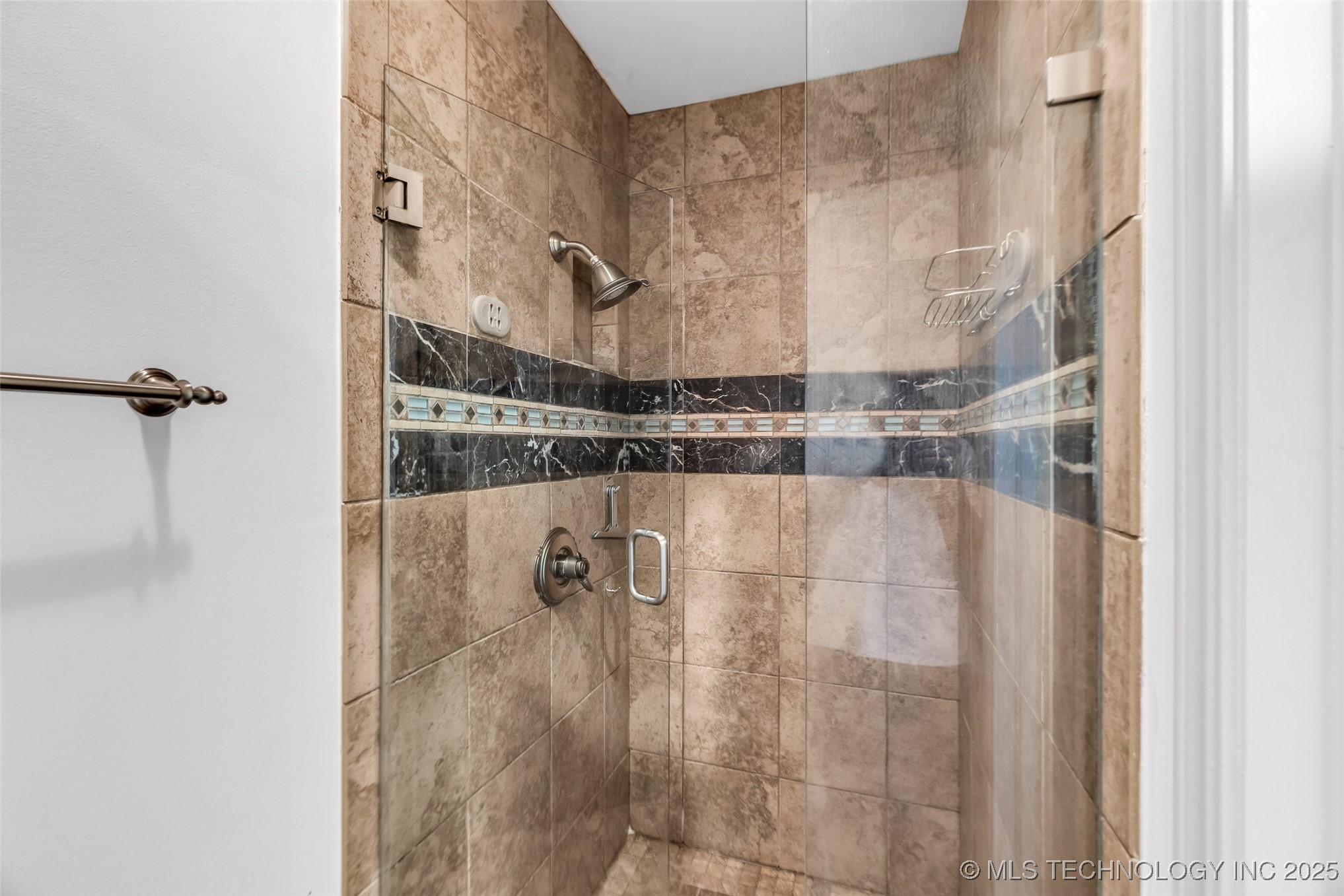 1744 S Cheyenne Avenue 2