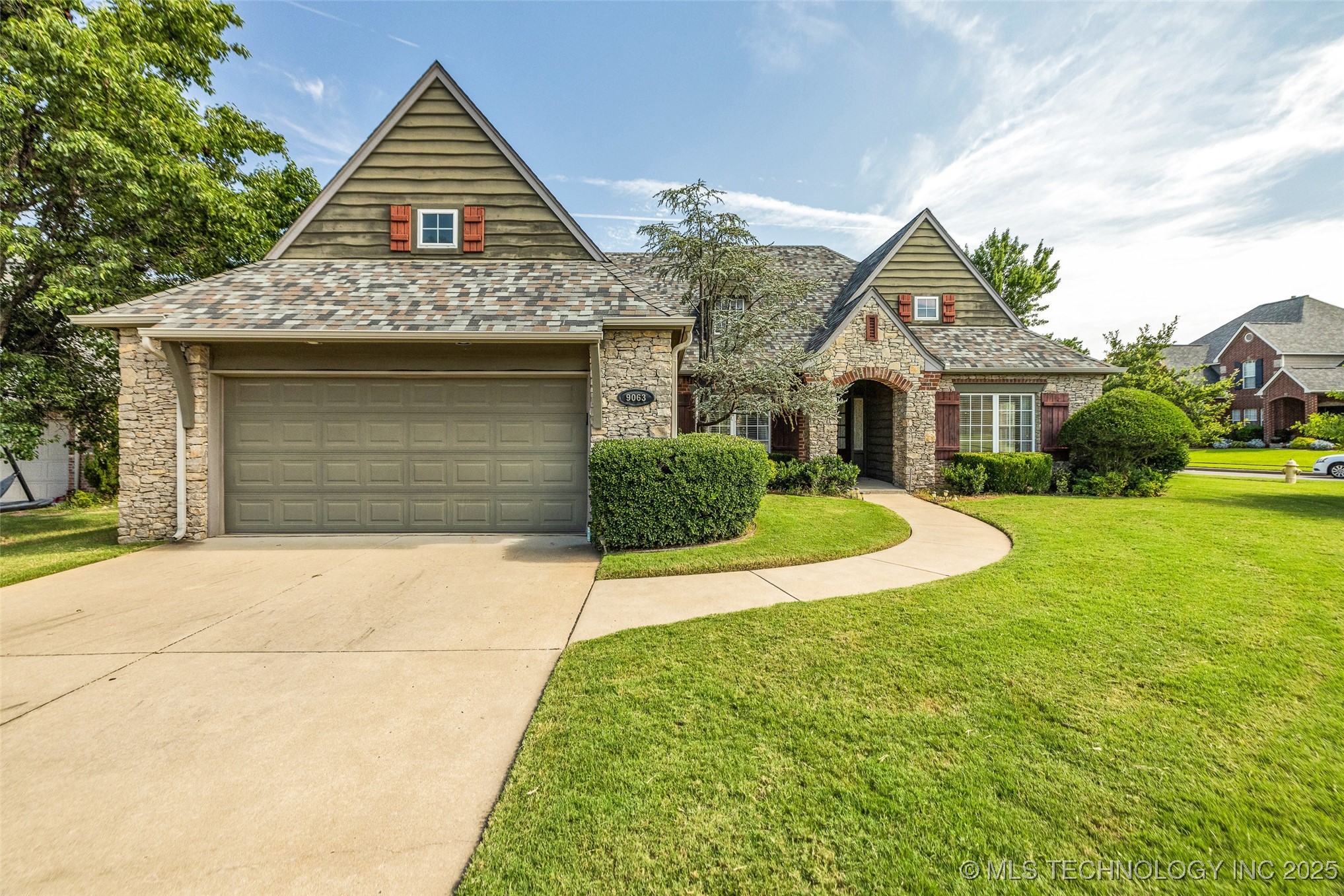 9063 E 118th Place