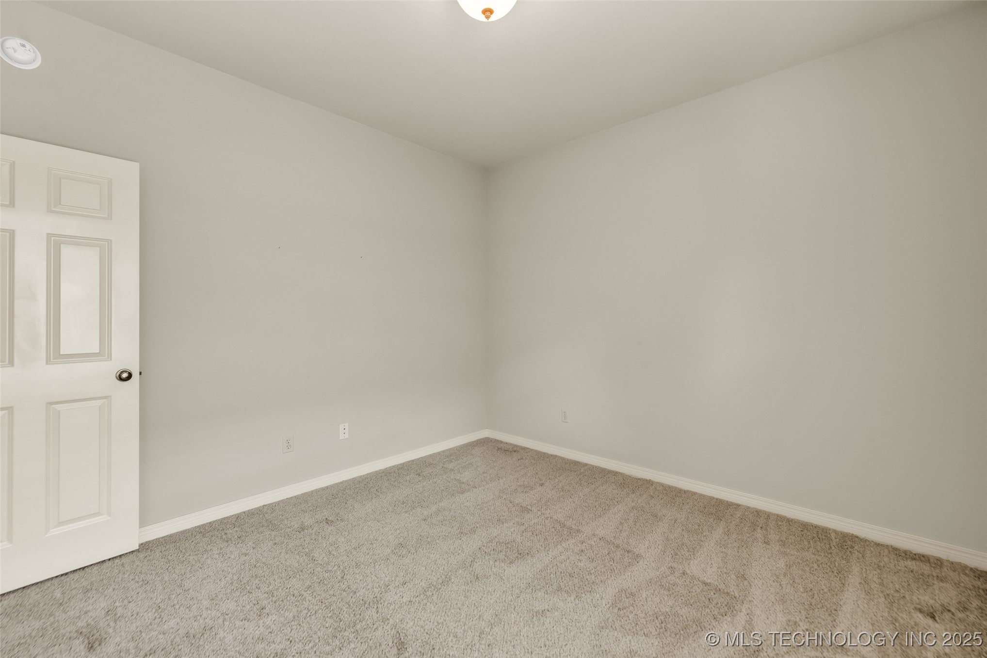 9063 E 118th Place