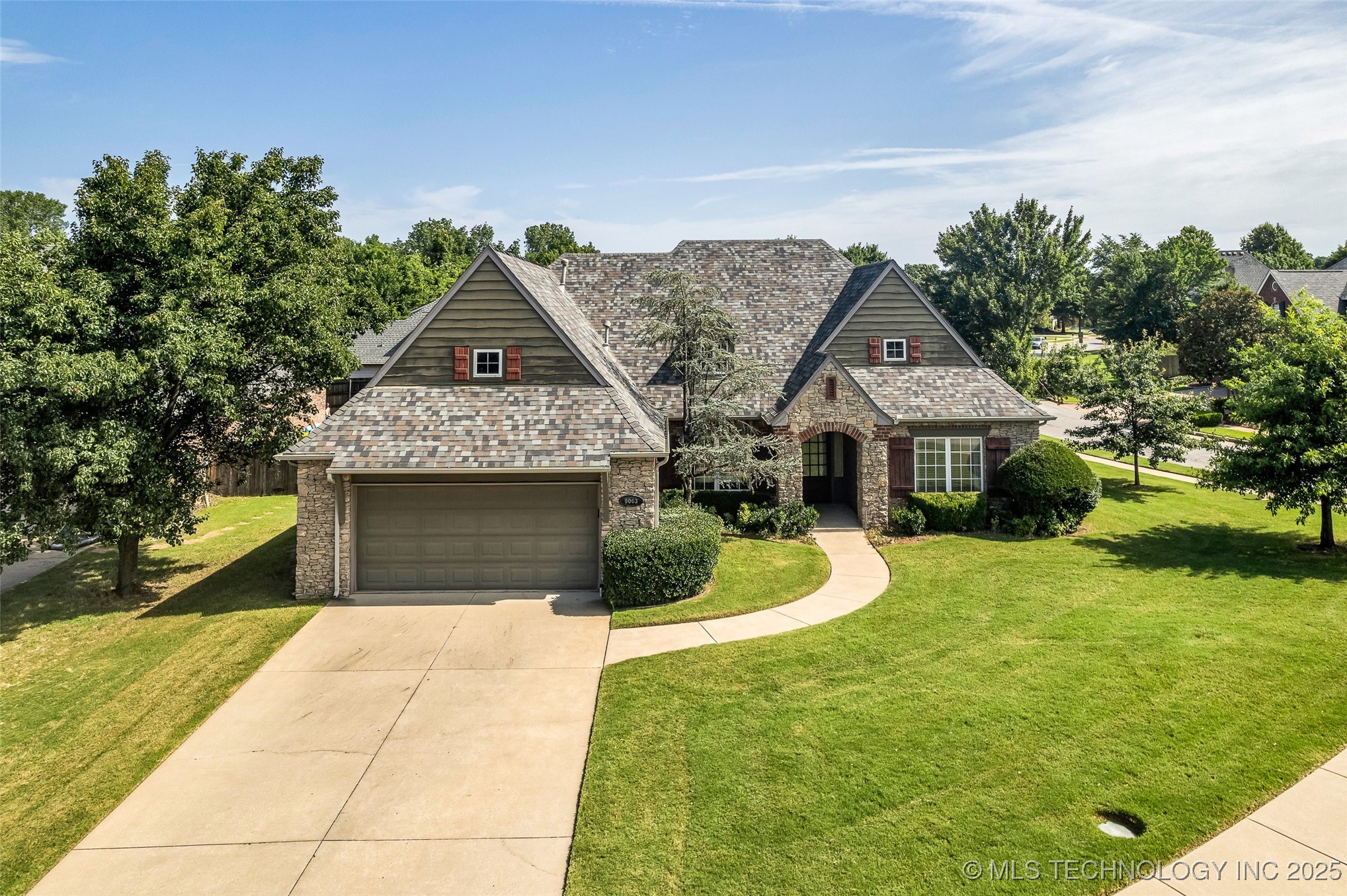 9063 E 118th Place