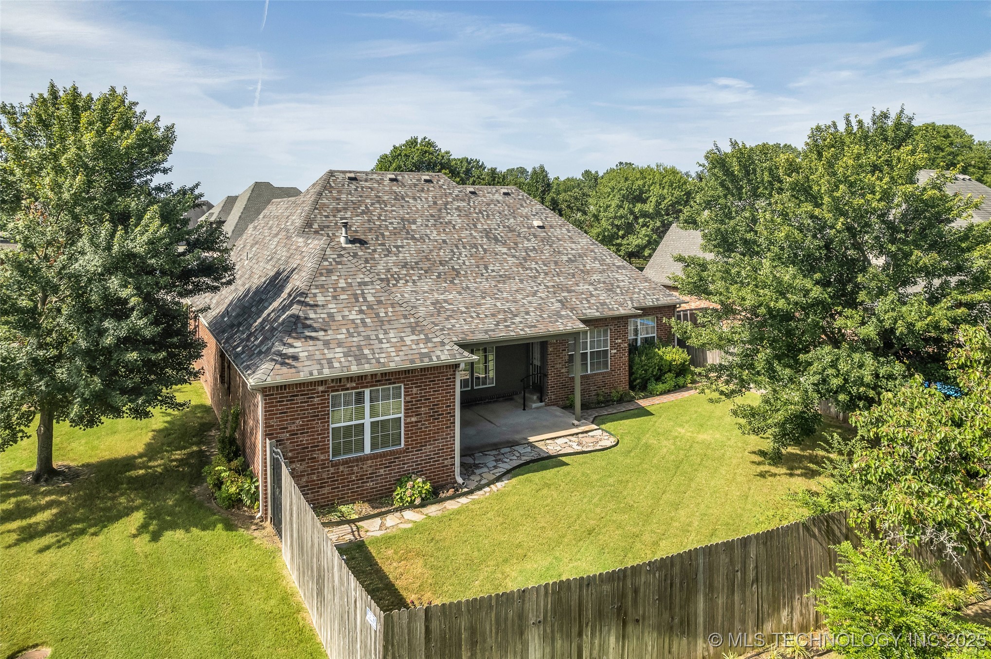 9063 E 118th Place