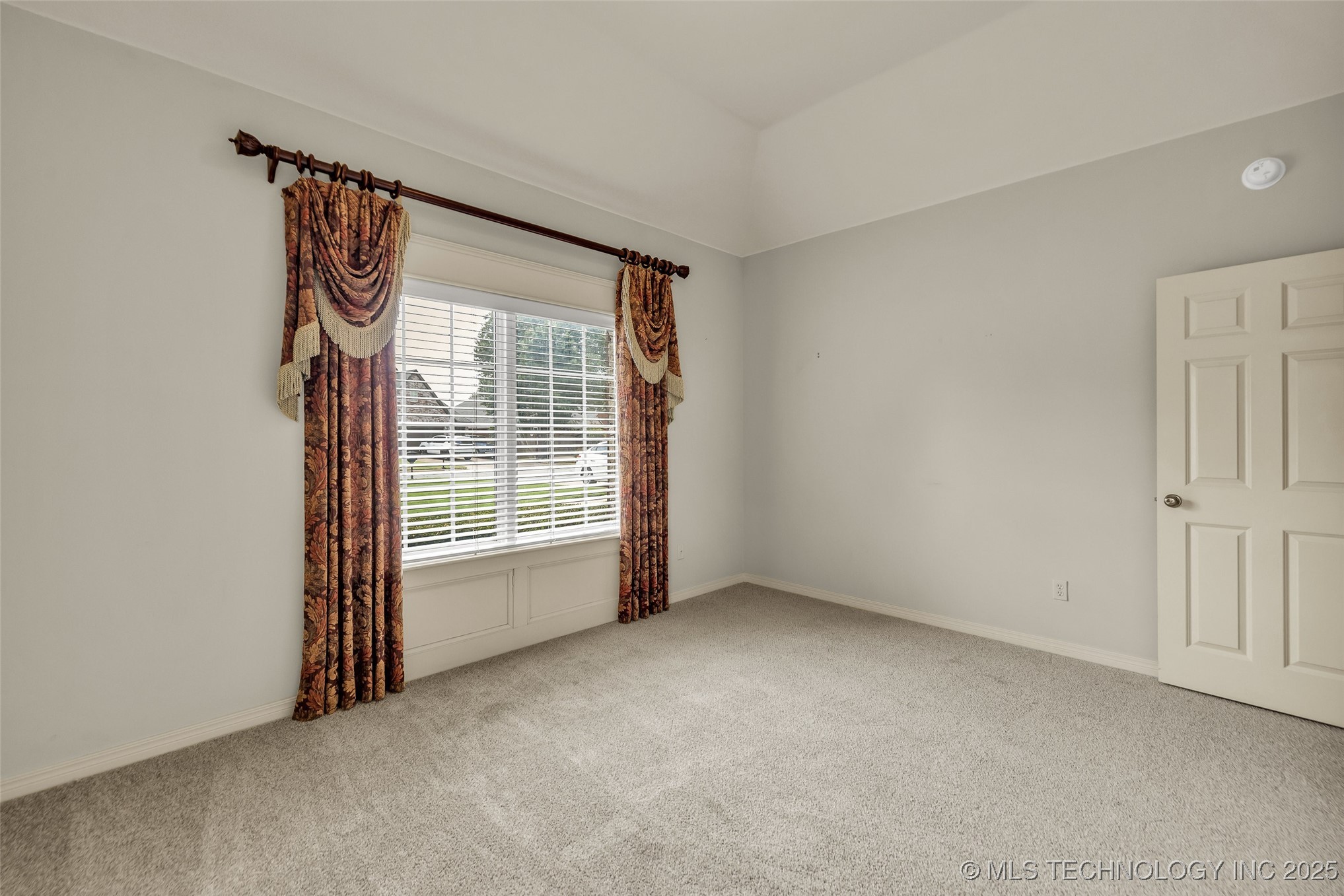 9063 E 118th Place