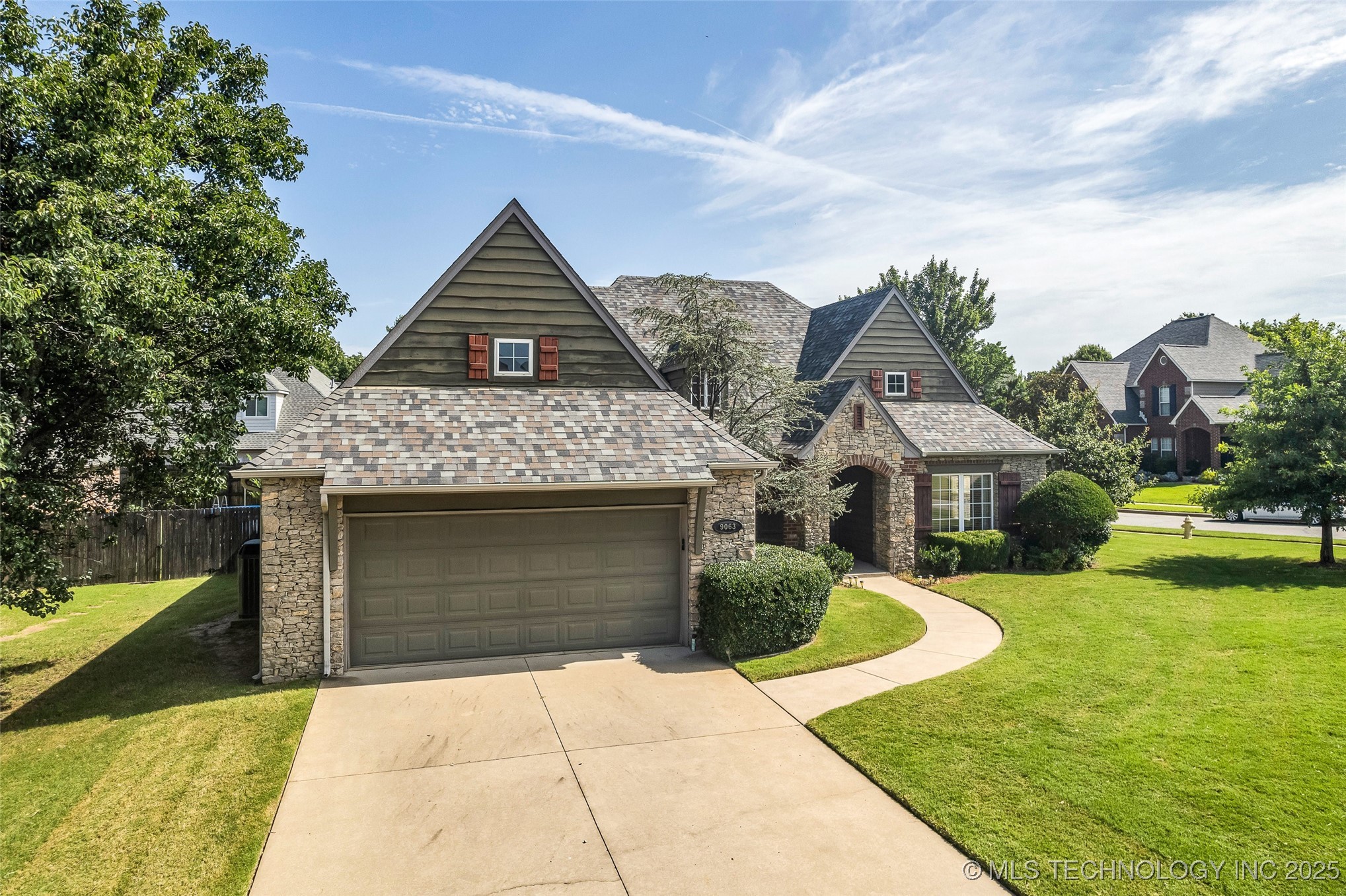 9063 E 118th Place