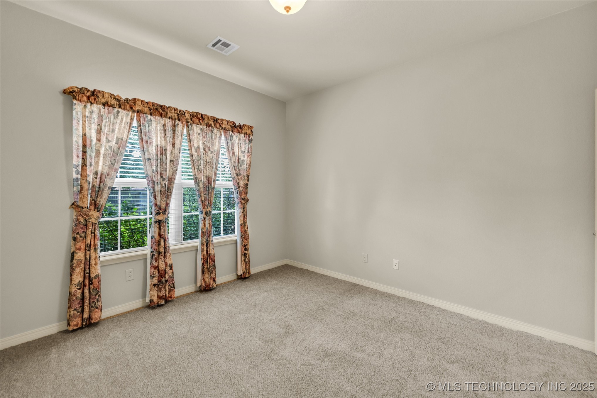 9063 E 118th Place