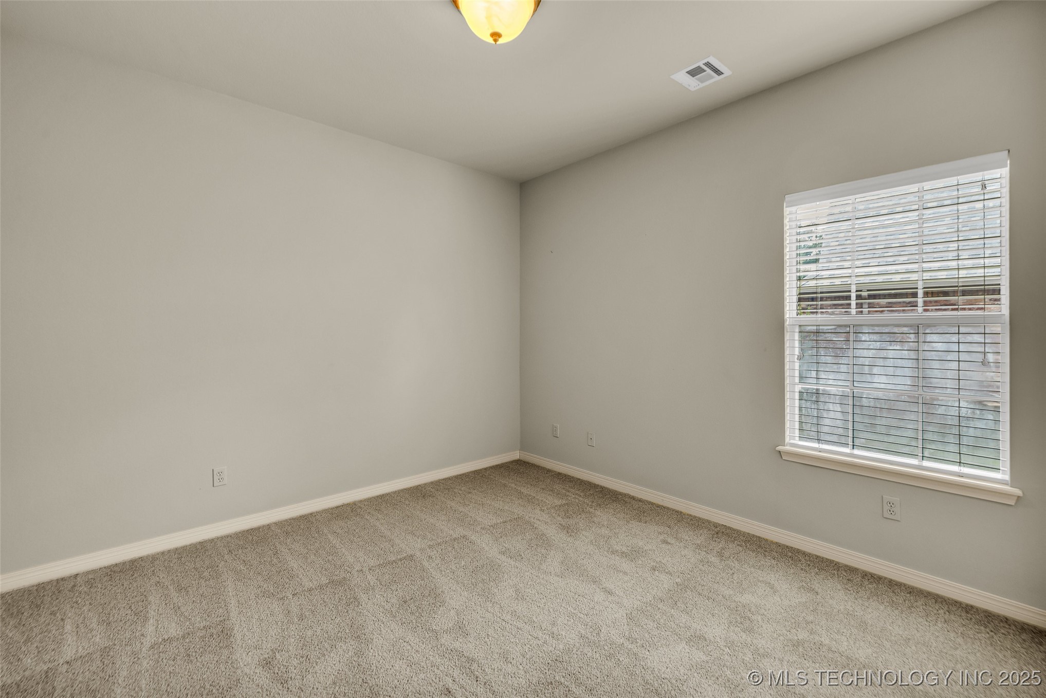 9063 E 118th Place