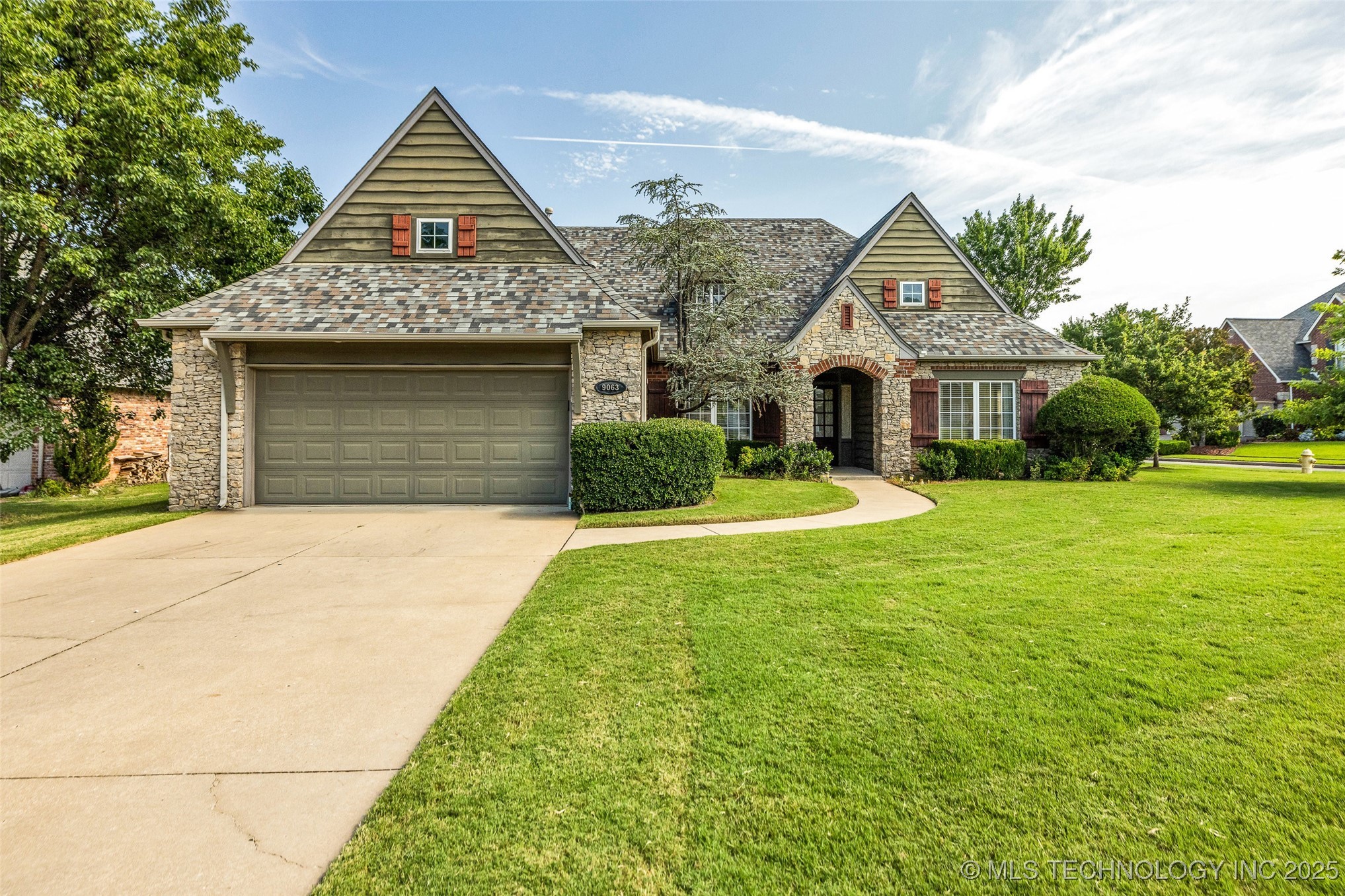 9063 E 118th Place