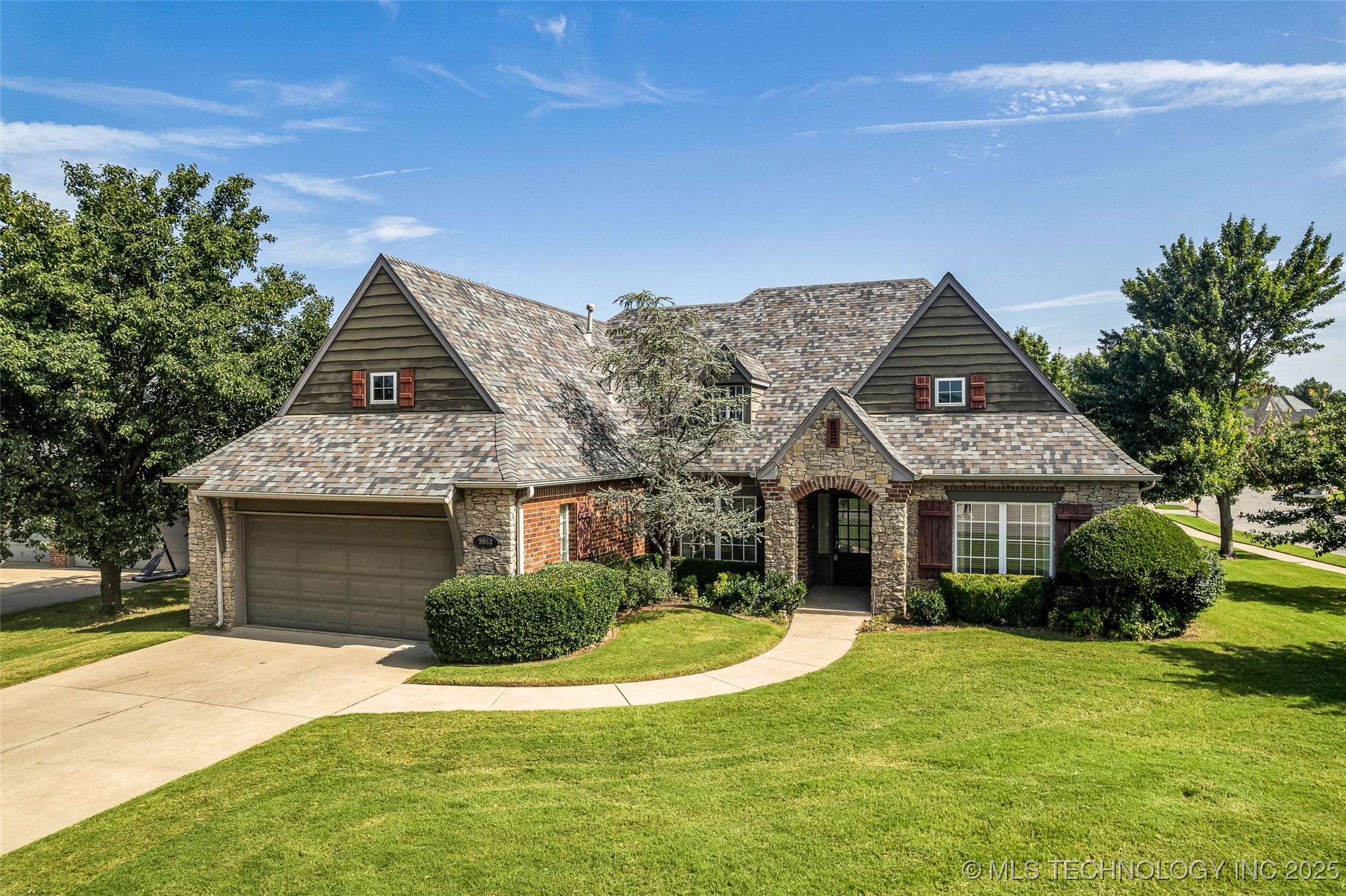 9063 E 118th Place