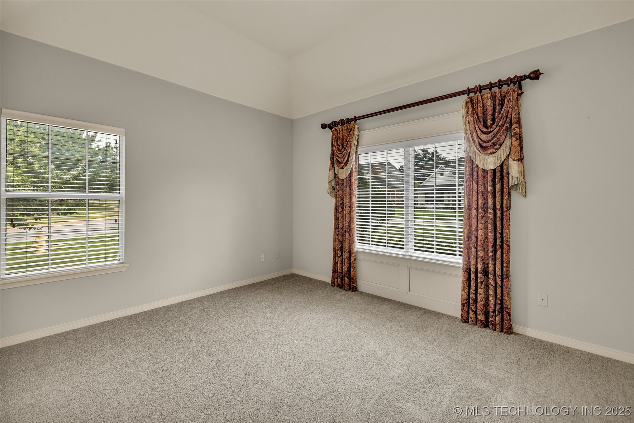 9063 E 118th Place