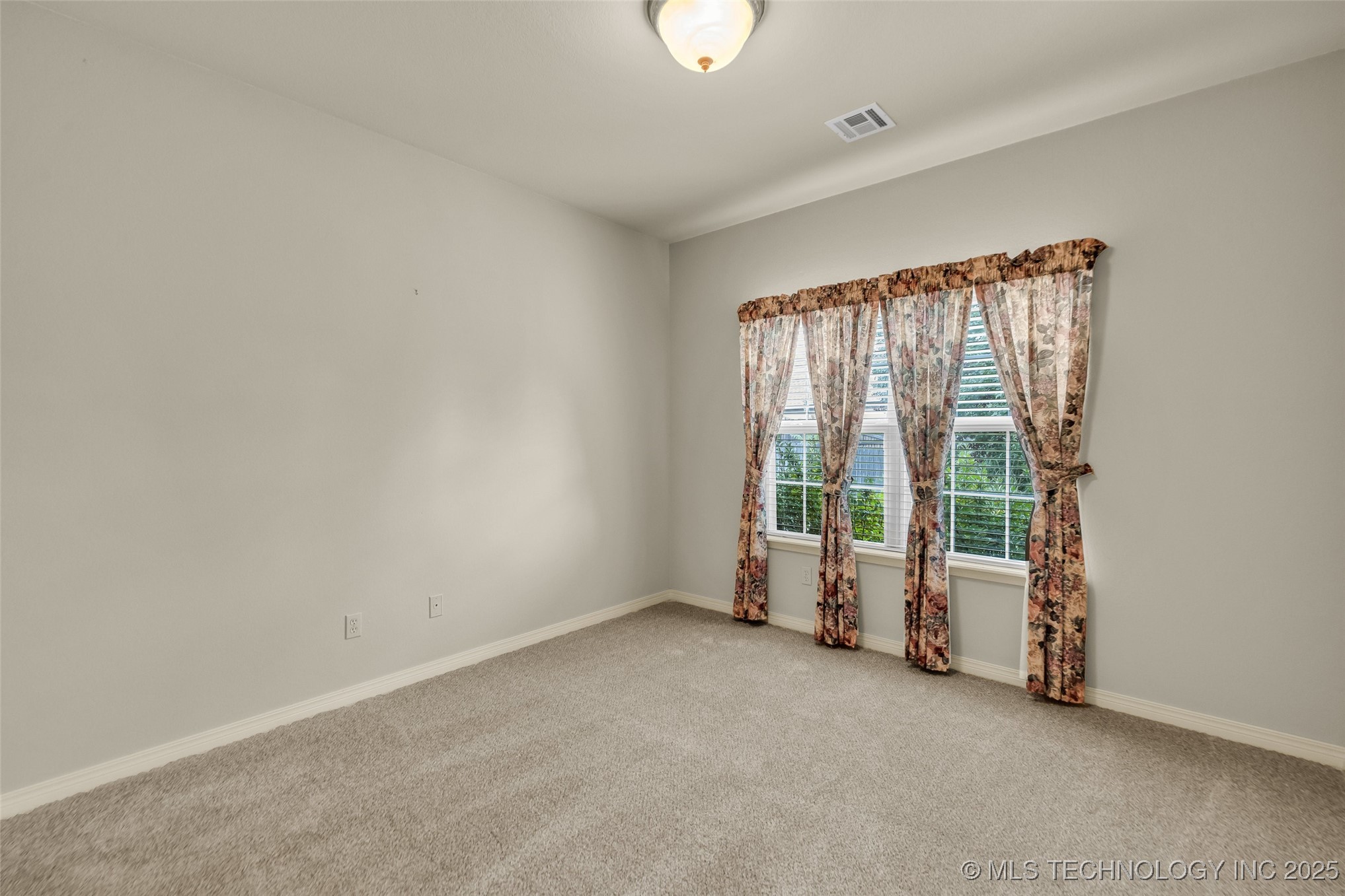 9063 E 118th Place