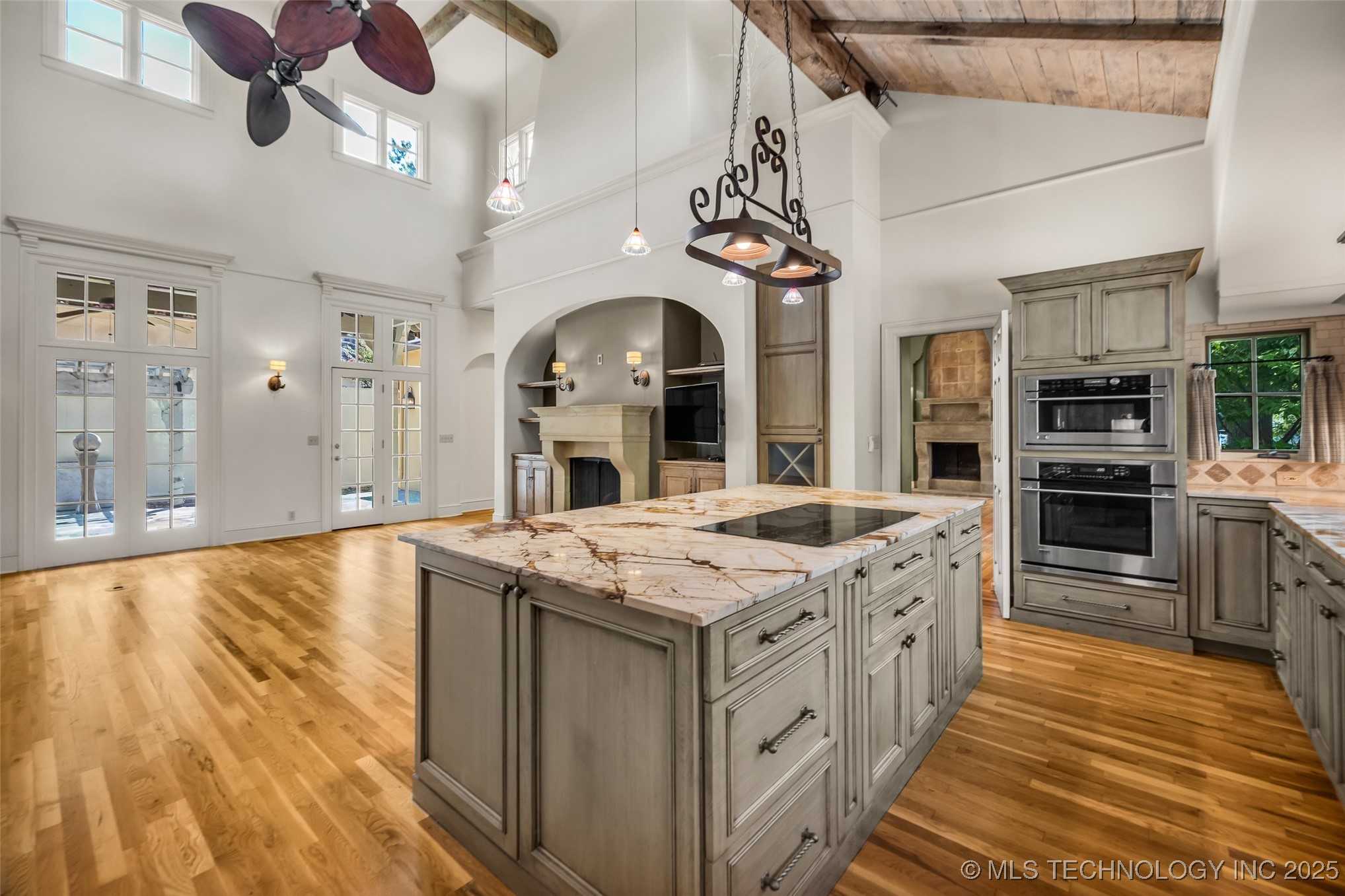 9805 S Vandalia Avenue