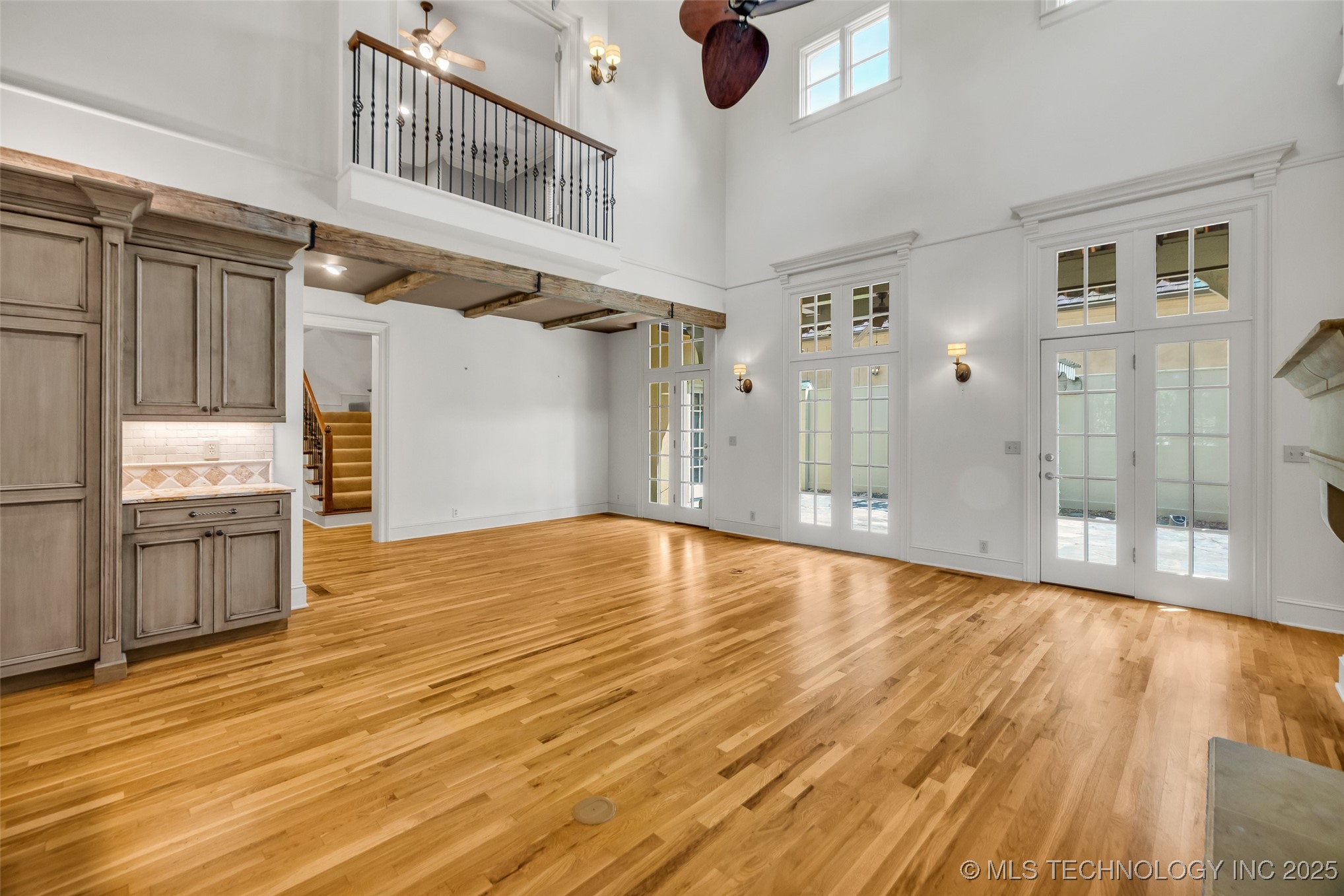 9805 S Vandalia Avenue